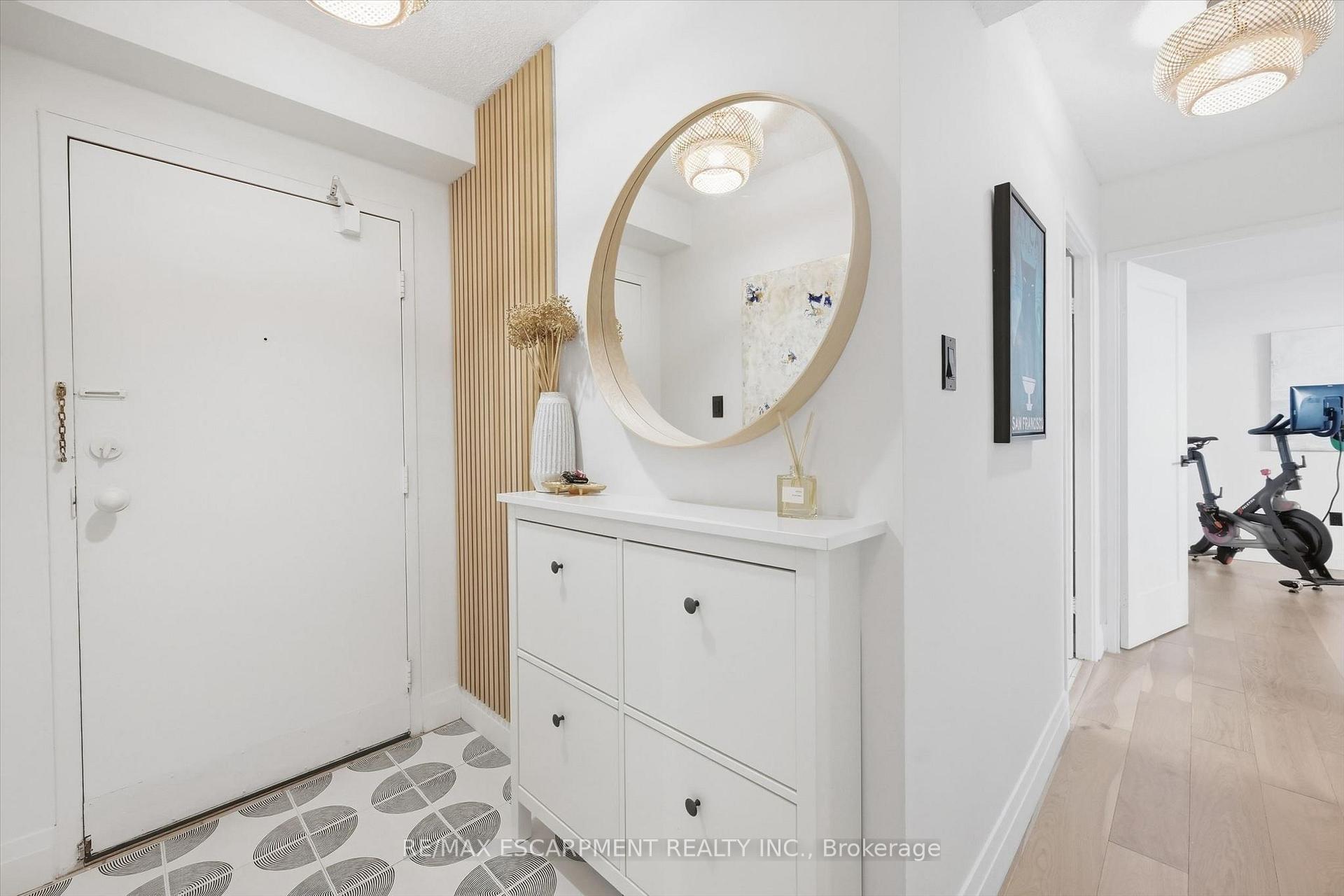 Photo 5 of Unit 909, 700 Dynes Road, Burlington, Roseland — HOMEH
