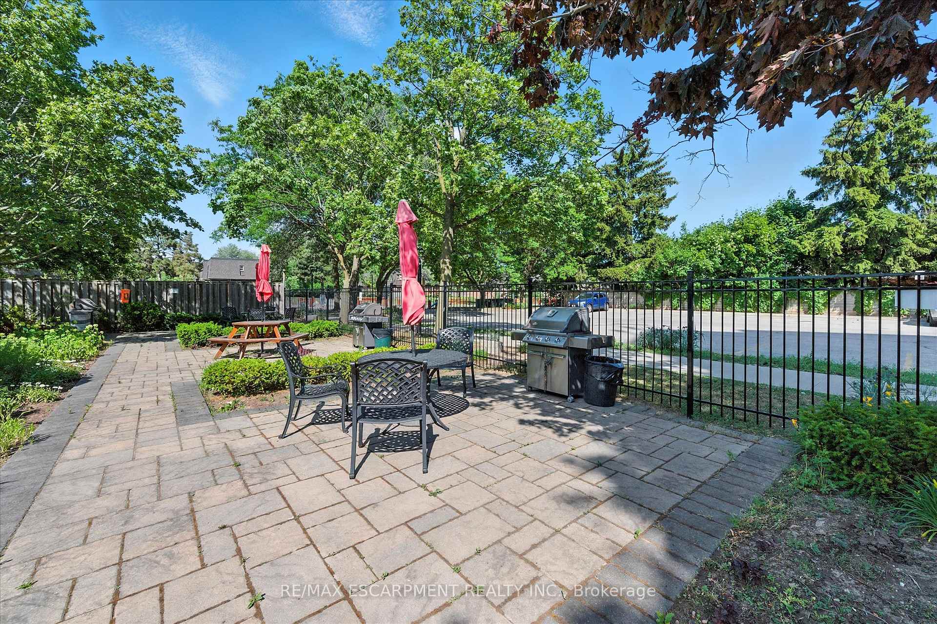 Photo 26 of Unit 909, 700 Dynes Road, Burlington, Roseland — HOMEH