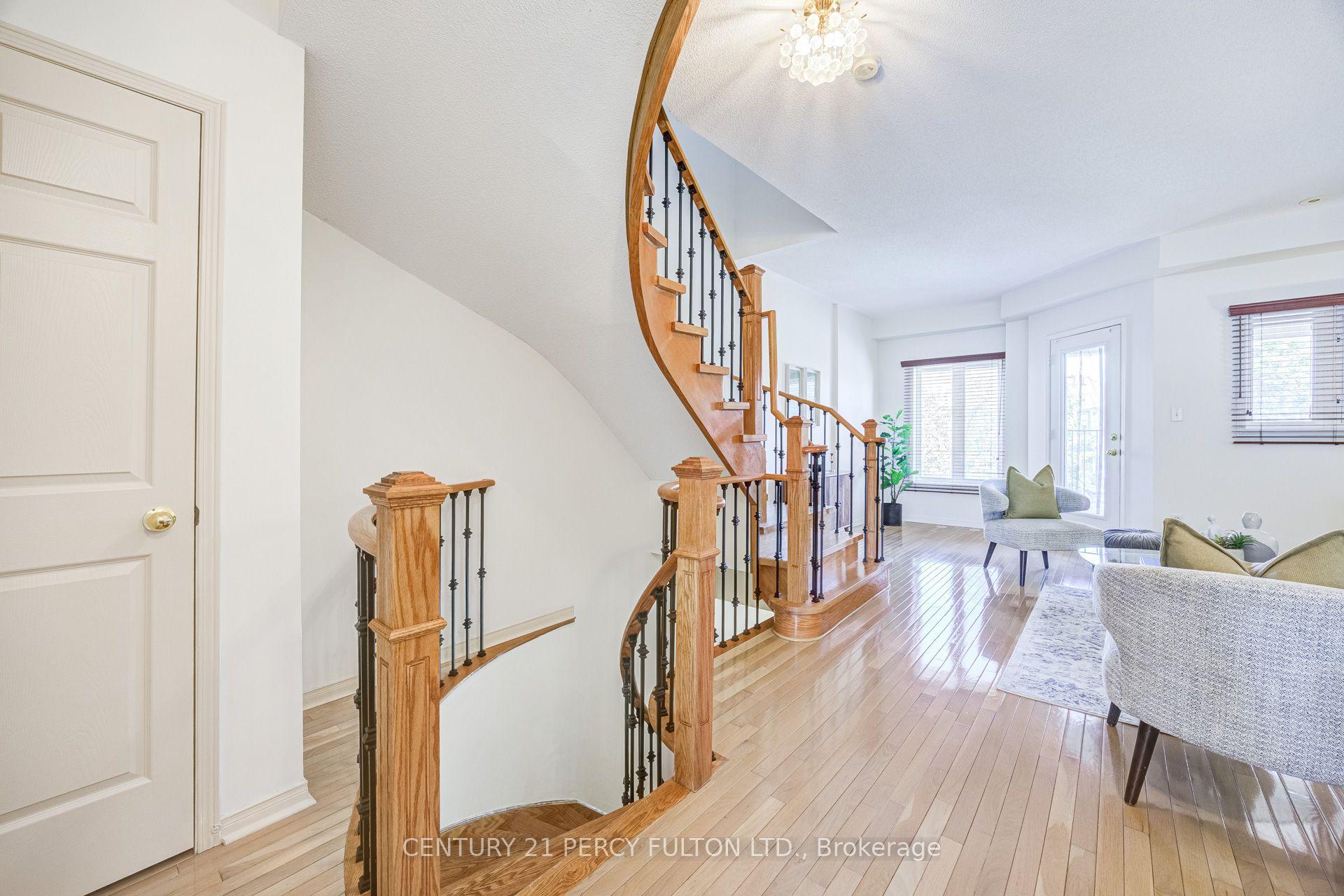 Photo 6 of 1532 Hummingbird Court, Pickering, Highbush — HOMEH