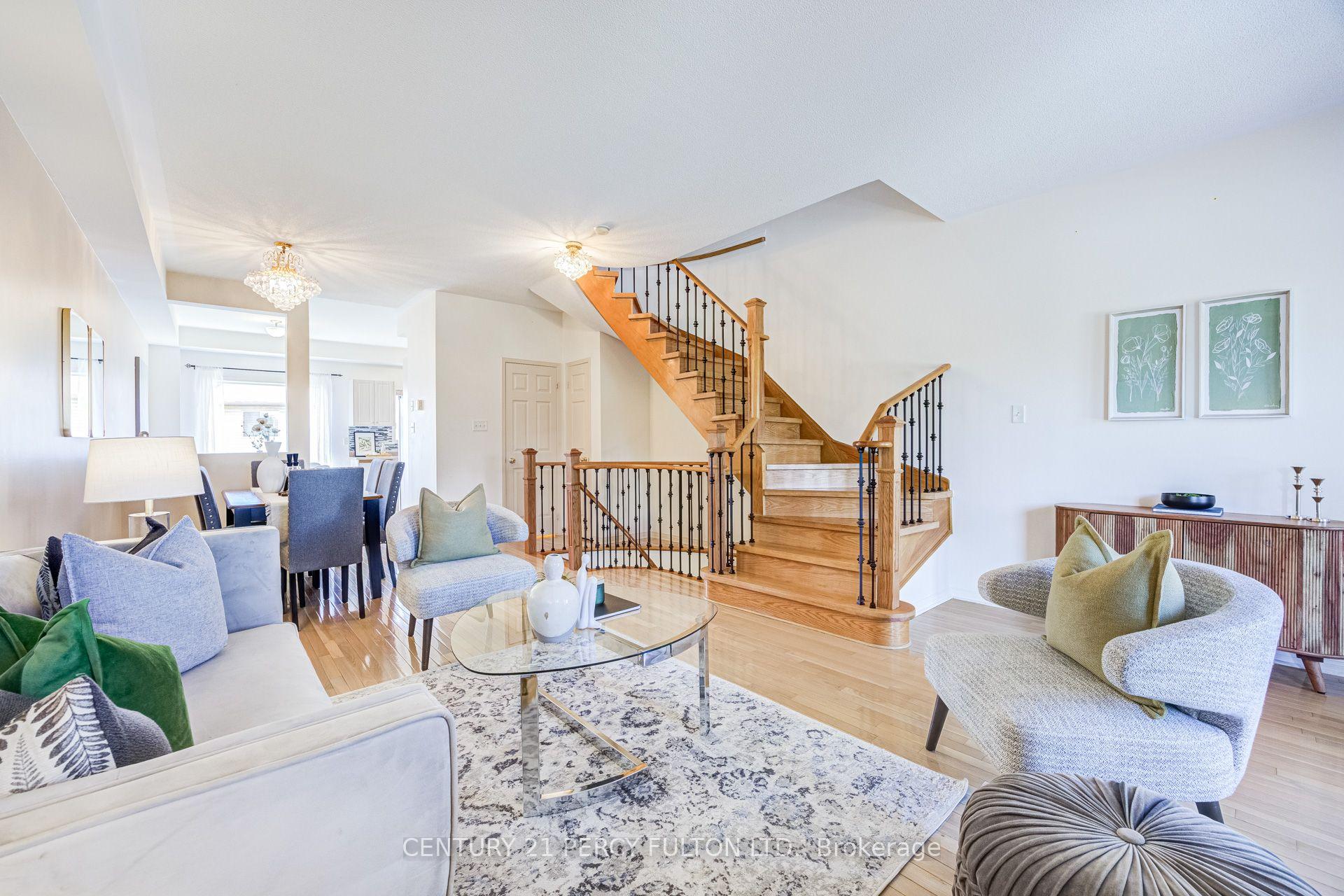 Photo 11 of 1532 Hummingbird Court, Pickering, Highbush — HOMEH