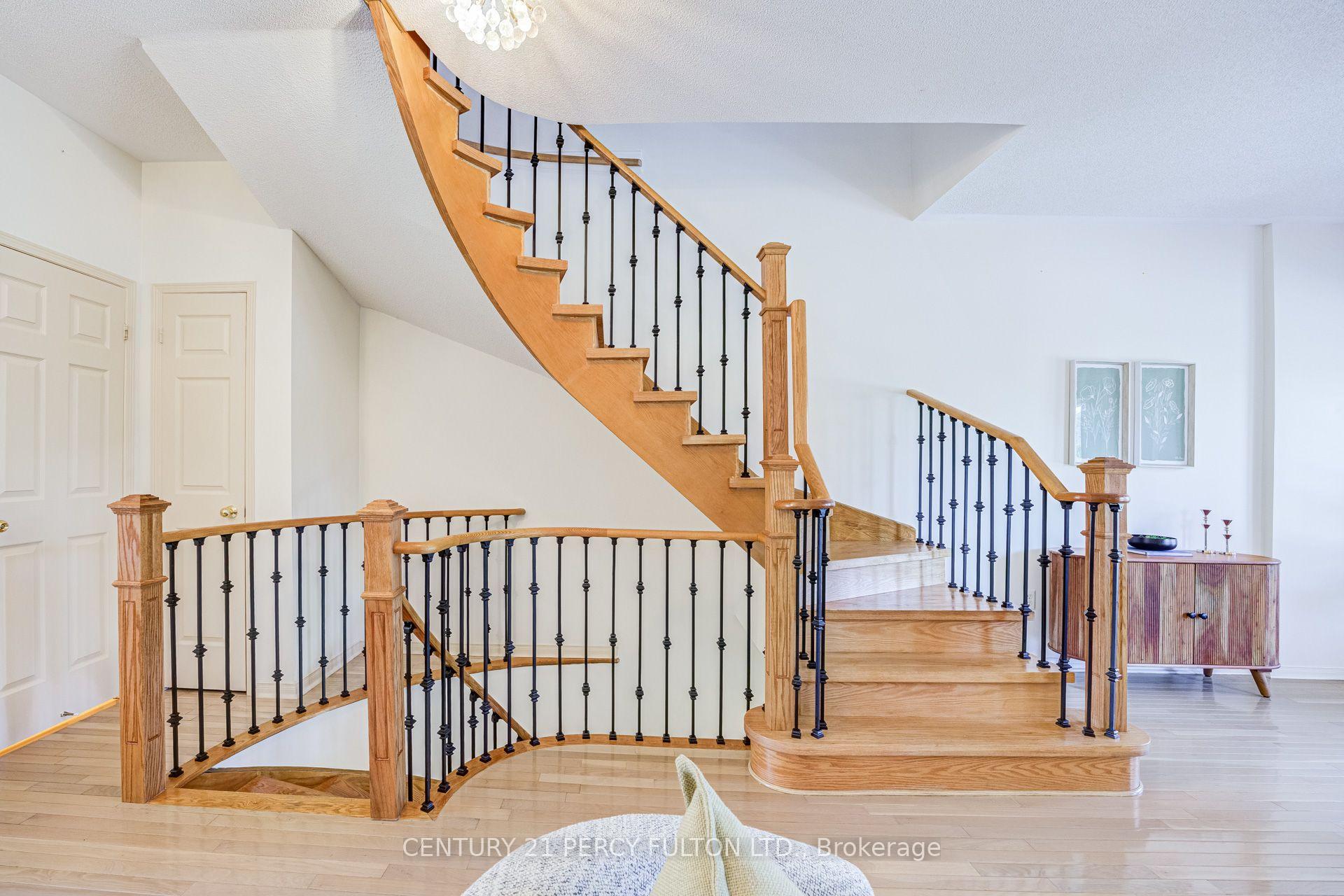 Photo 16 of 1532 Hummingbird Court, Pickering, Highbush — HOMEH