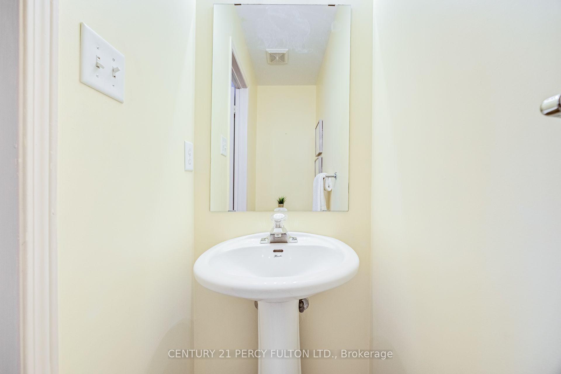 Photo 17 of 1532 Hummingbird Court, Pickering, Highbush — HOMEH