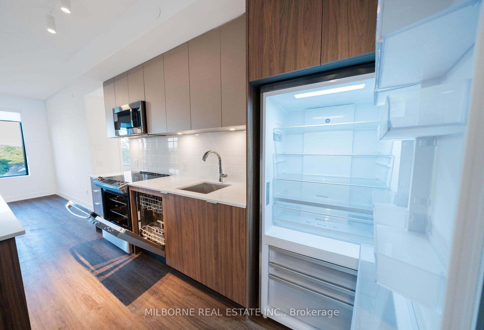 Photo 6 of Unit 520, 500 Upper Wellington Street, Hamilton, Centremount — HOMEH