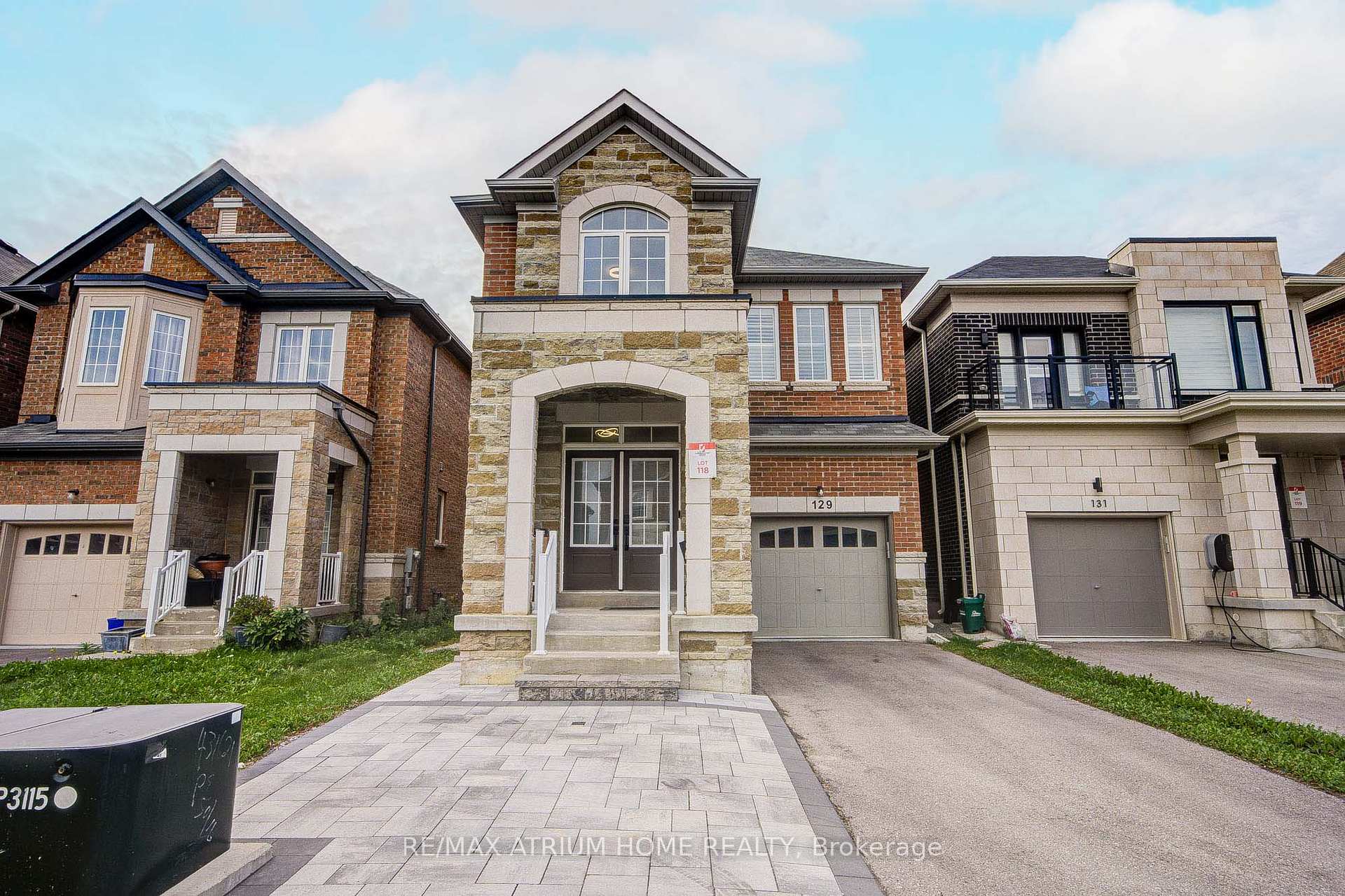 Photo 1 of 129 Hartney Drive, Richmond Hill, Rural Richmond Hill — HOMEH