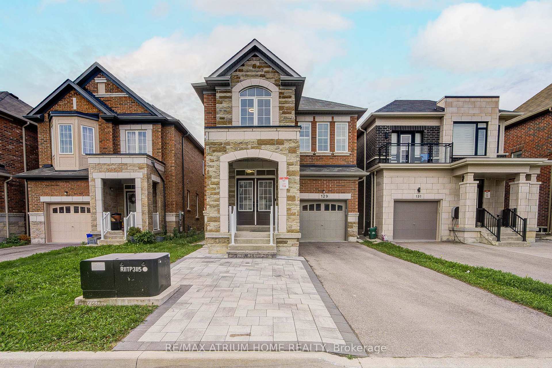 Photo 2 of 129 Hartney Drive, Richmond Hill, Rural Richmond Hill — HOMEH