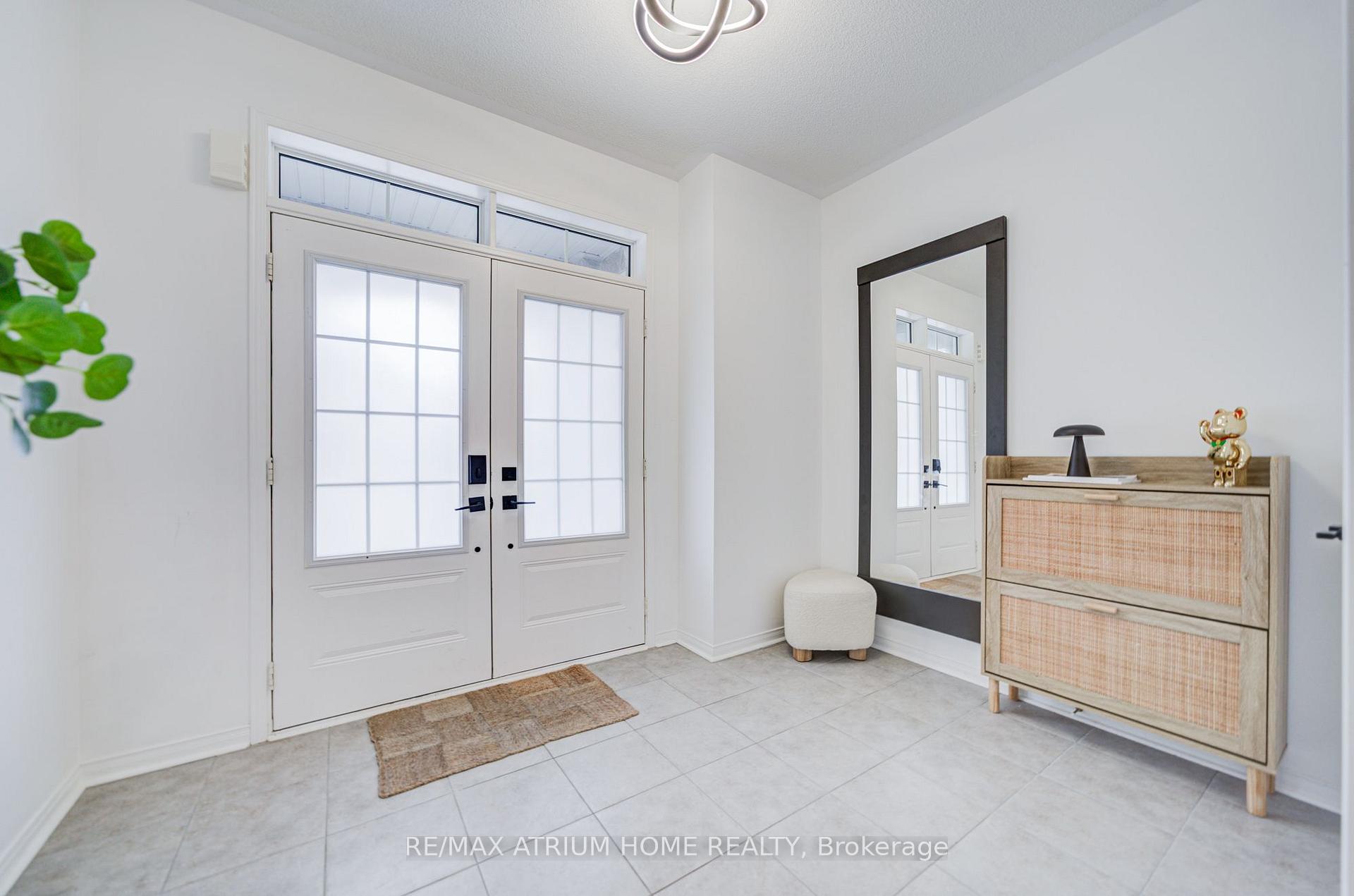 Photo 4 of 129 Hartney Drive, Richmond Hill, Rural Richmond Hill — HOMEH