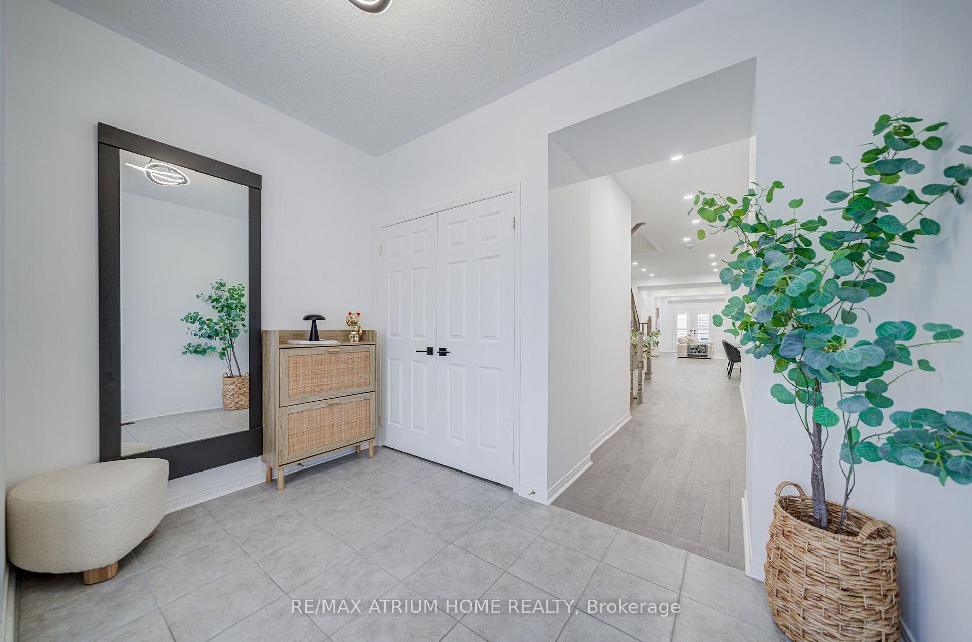 Photo 5 of 129 Hartney Drive, Richmond Hill, Rural Richmond Hill — HOMEH