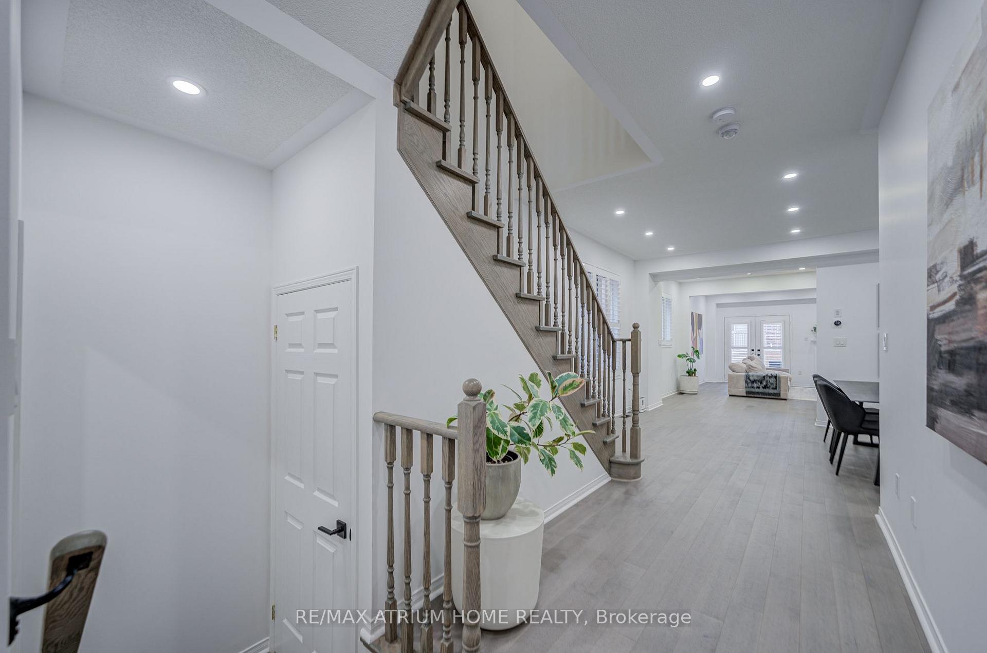 Photo 6 of 129 Hartney Drive, Richmond Hill, Rural Richmond Hill — HOMEH