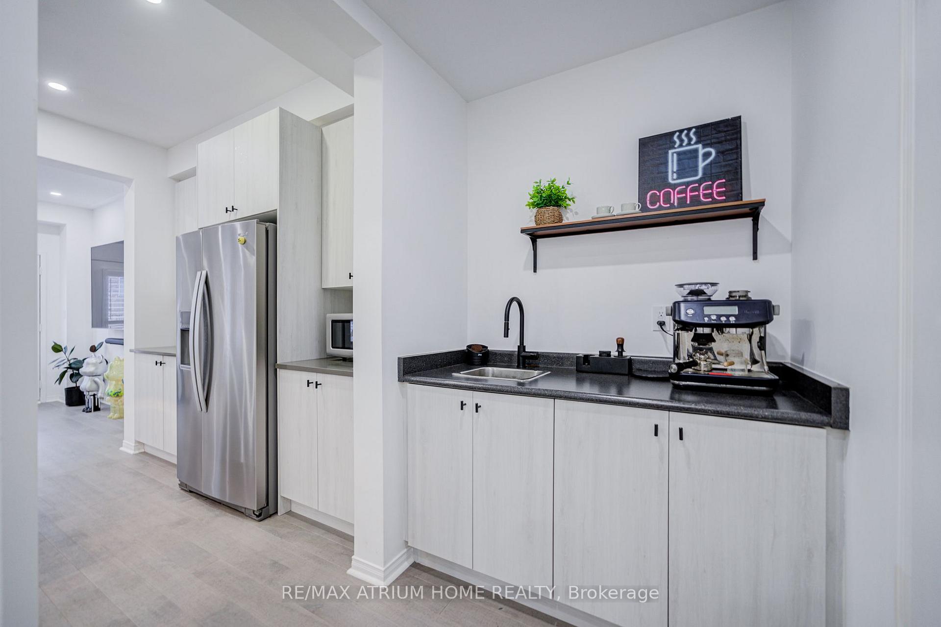 Photo 15 of 129 Hartney Drive, Richmond Hill, Rural Richmond Hill — HOMEH