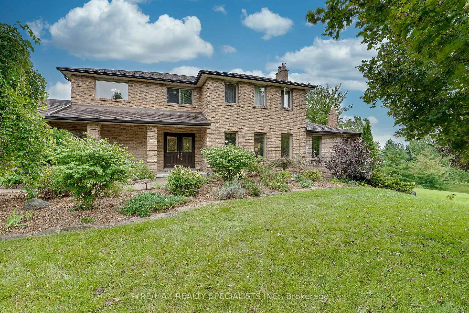 Photo 3 of 44 George Crescent, Caledon, Caledon East — HOMEH