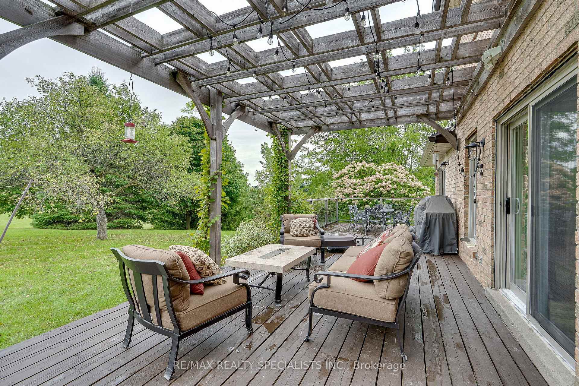 Photo 45 of 44 George Crescent, Caledon, Caledon East — HOMEH