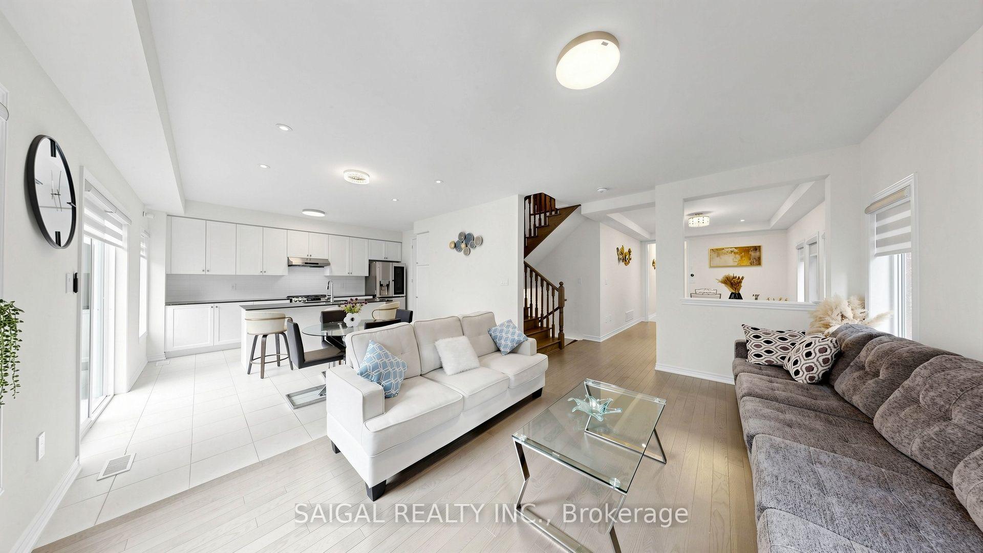 Photo 7 of 3913 Koenig Road, Burlington, Alton — HOMEH