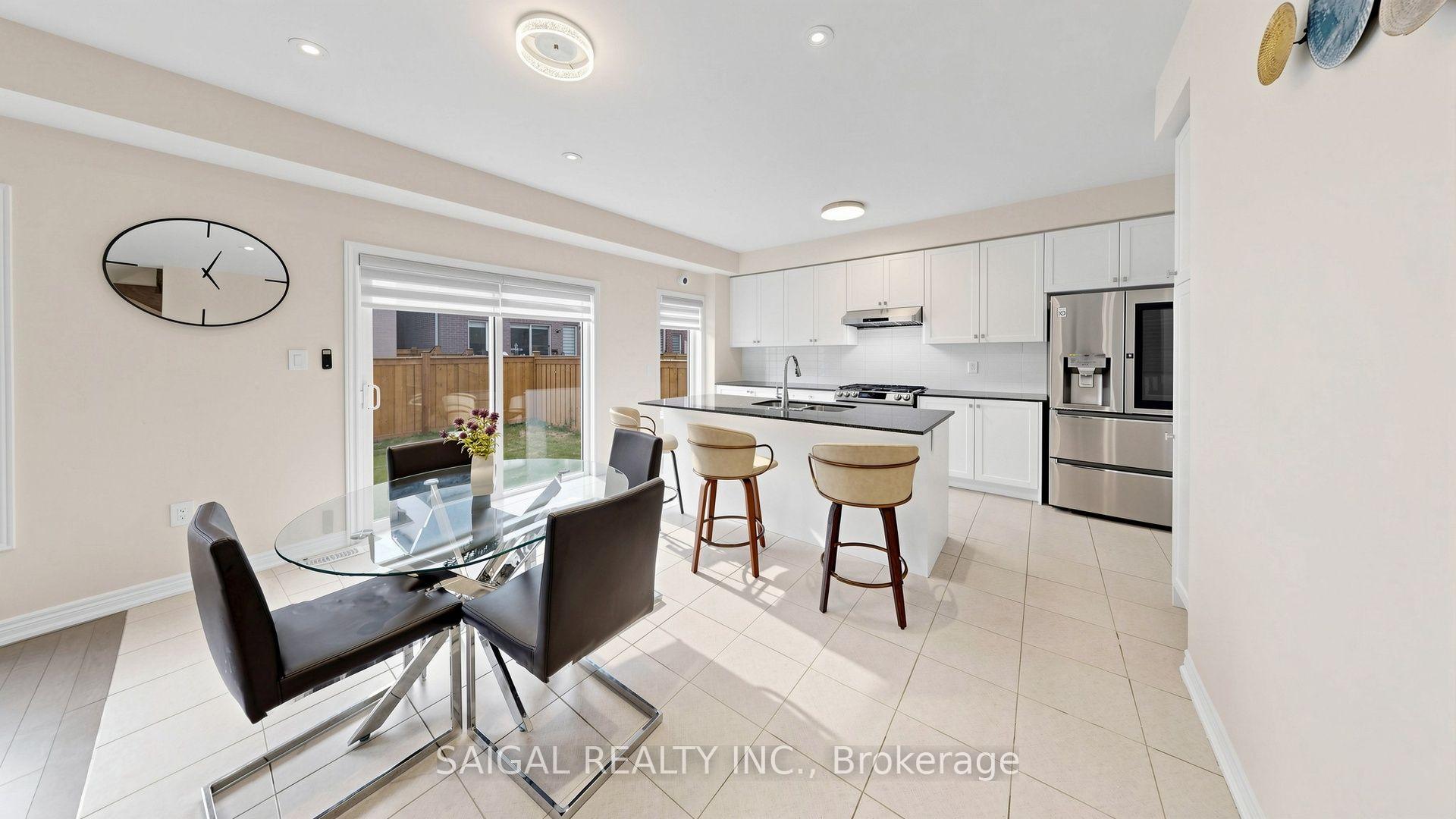 Photo 14 of 3913 Koenig Road, Burlington, Alton — HOMEH