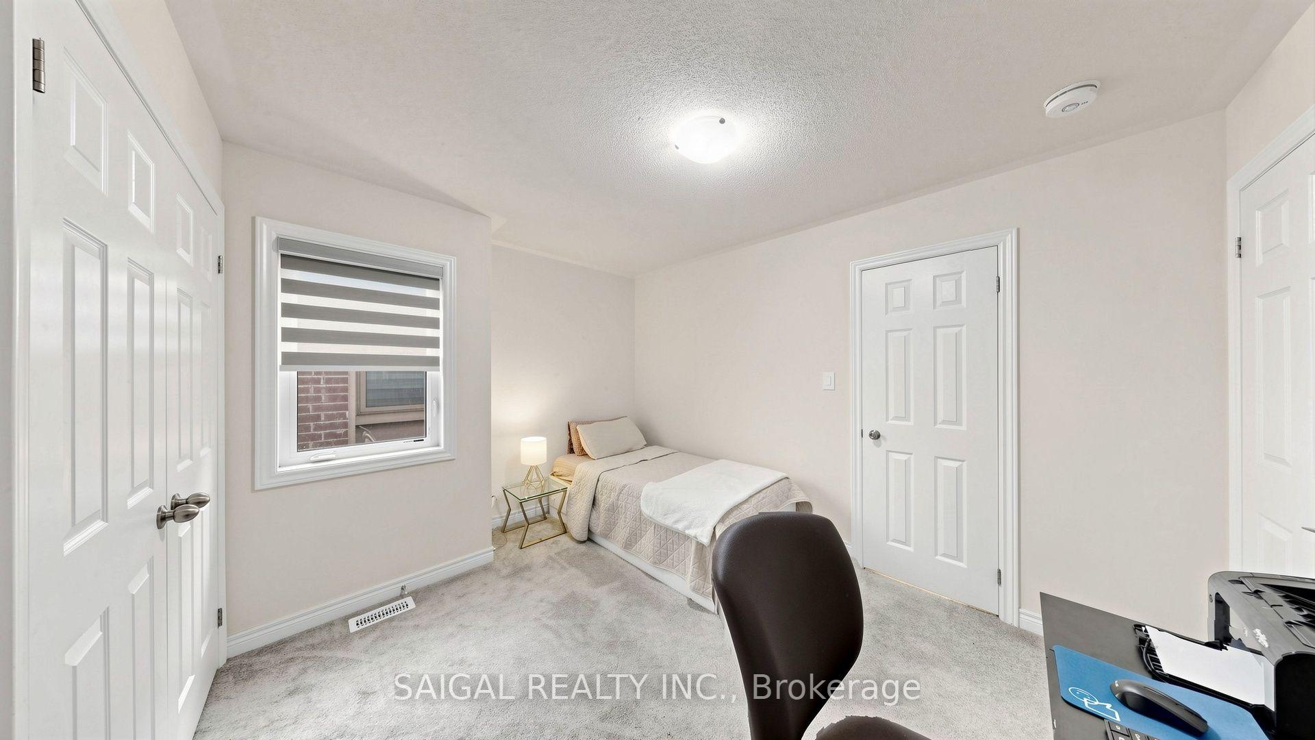 Photo 23 of 3913 Koenig Road, Burlington, Alton — HOMEH