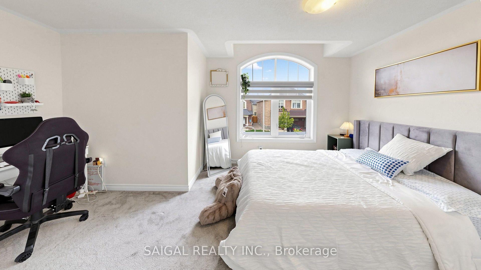 Photo 27 of 3913 Koenig Road, Burlington, Alton — HOMEH