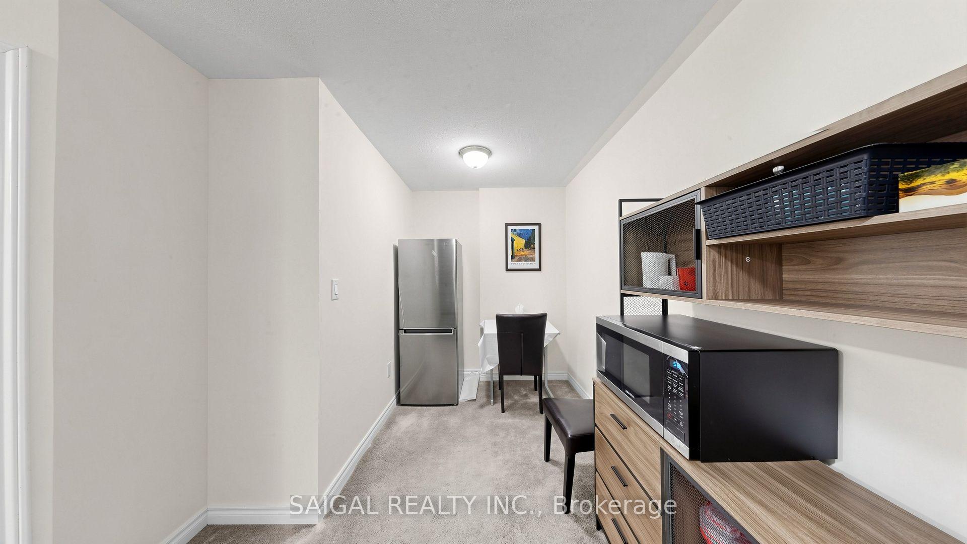 Photo 37 of 3913 Koenig Road, Burlington, Alton — HOMEH