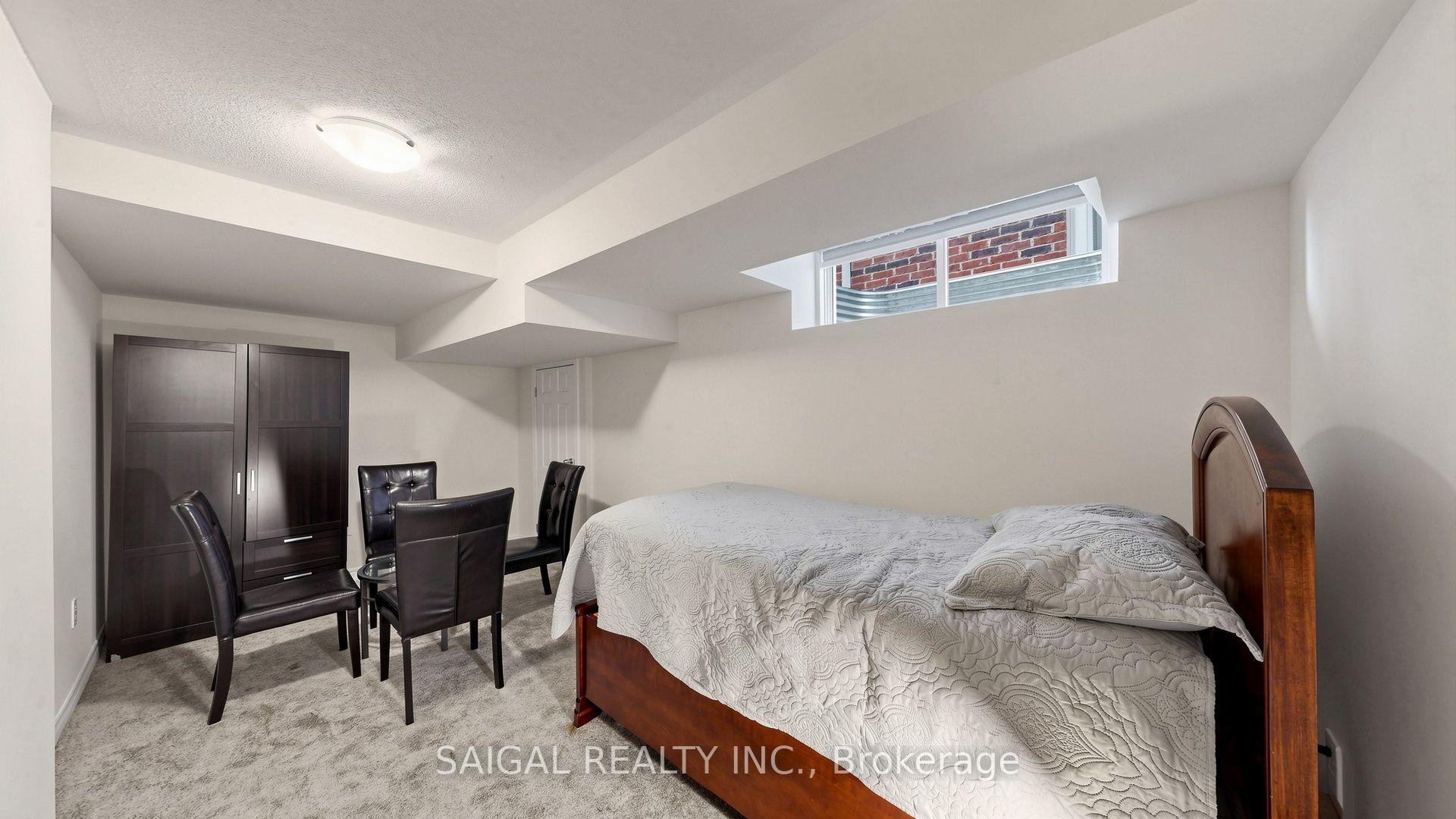 Photo 38 of 3913 Koenig Road, Burlington, Alton — HOMEH