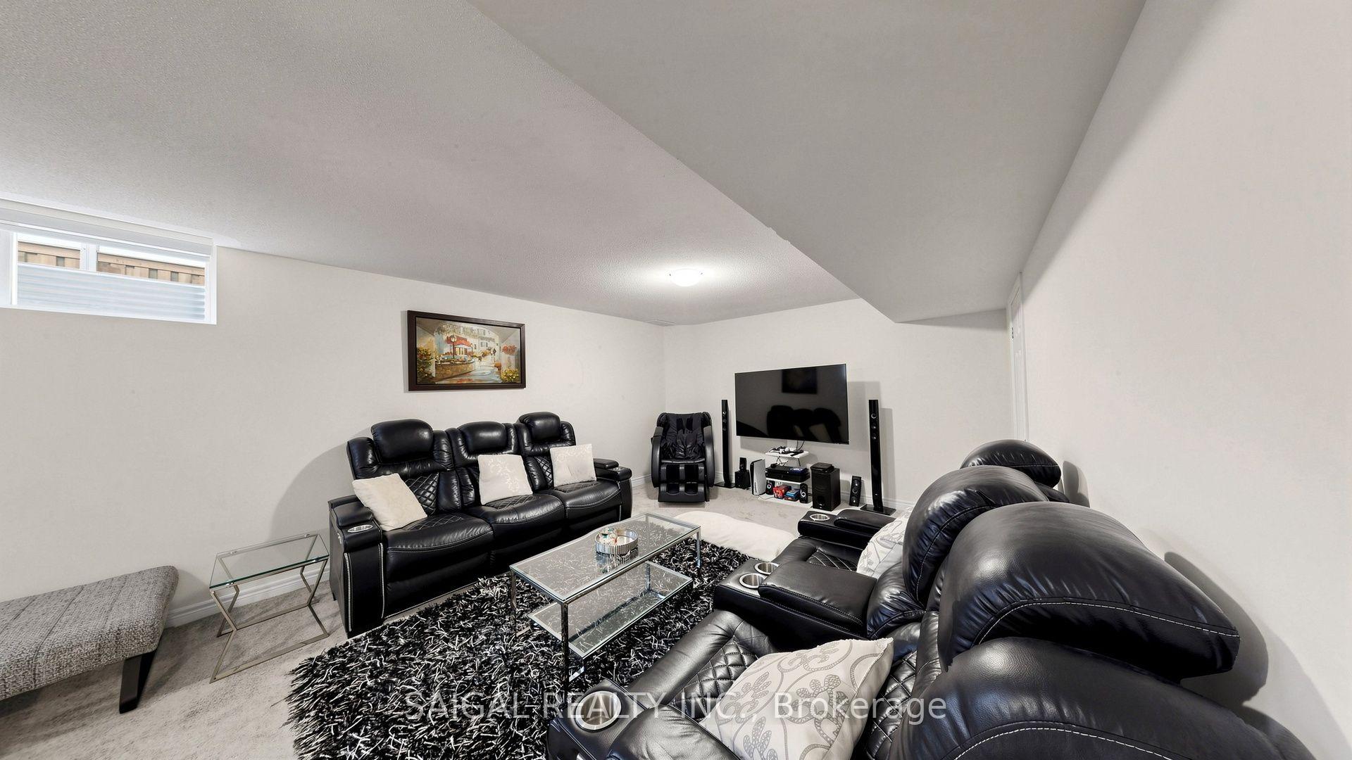 Photo 41 of 3913 Koenig Road, Burlington, Alton — HOMEH
