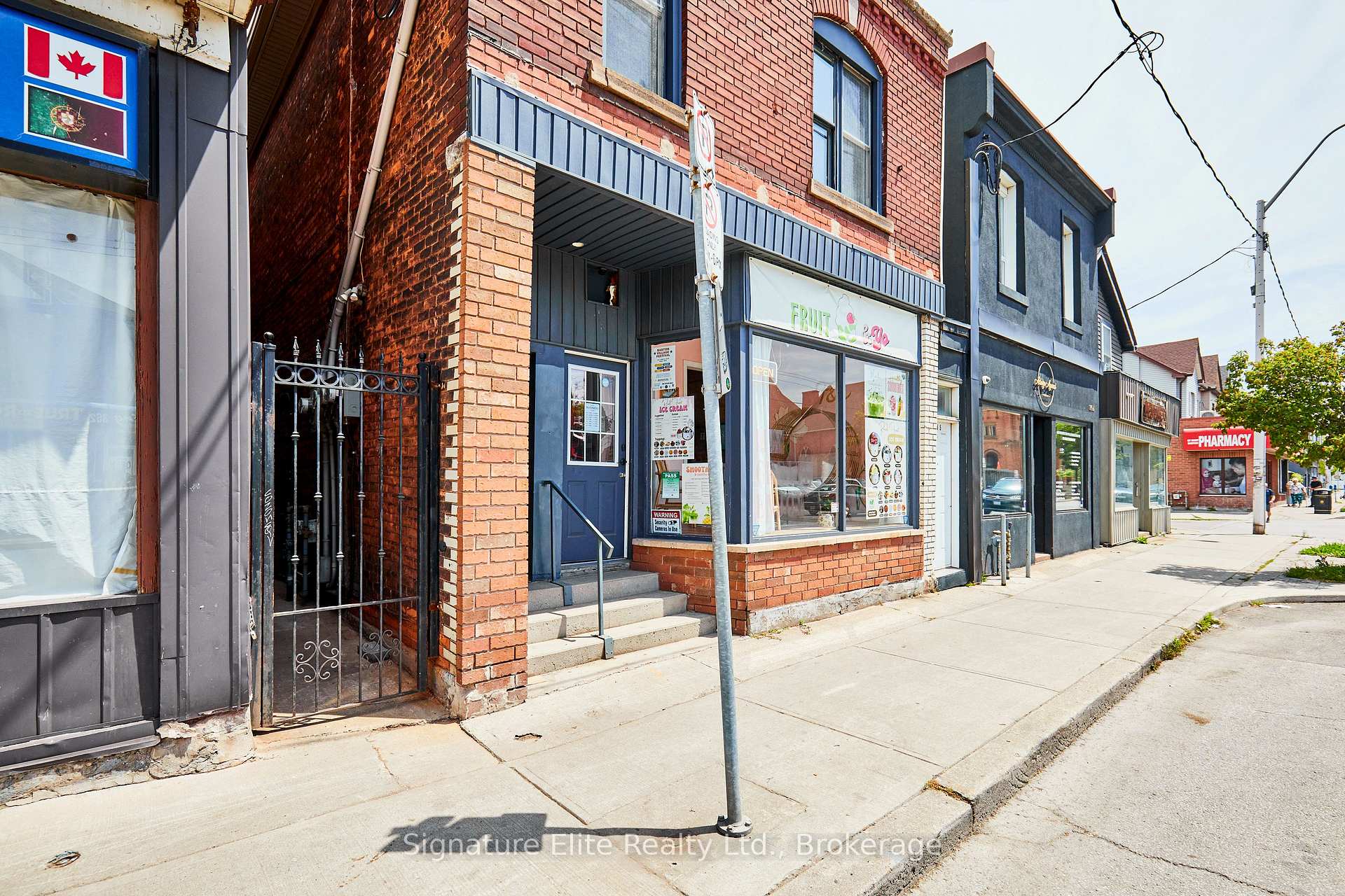 Photo 2 of 363 Barton Street E, Hamilton, Landsdale — HOMEH