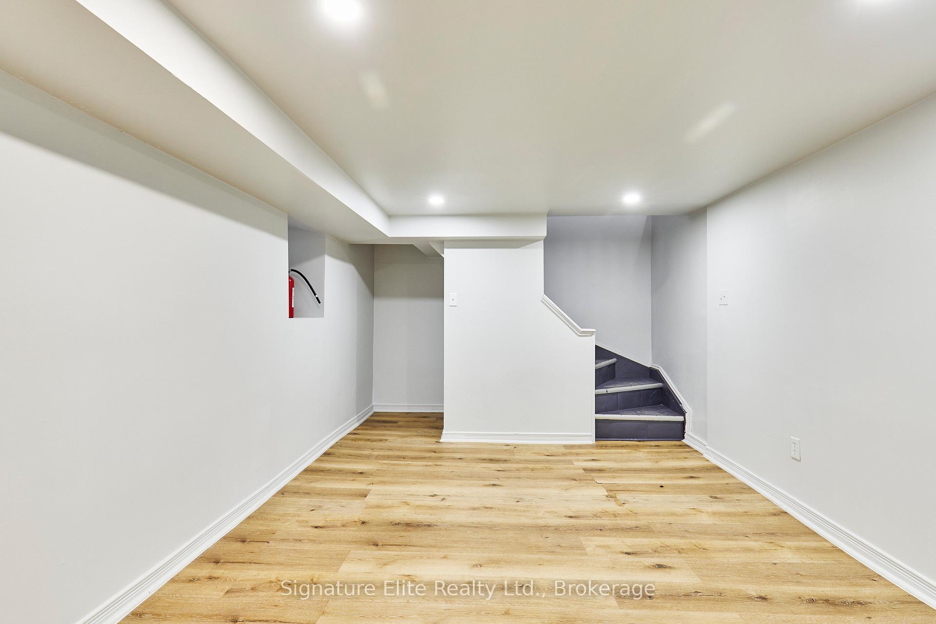 Photo 23 of 363 Barton Street E, Hamilton, Landsdale — HOMEH
