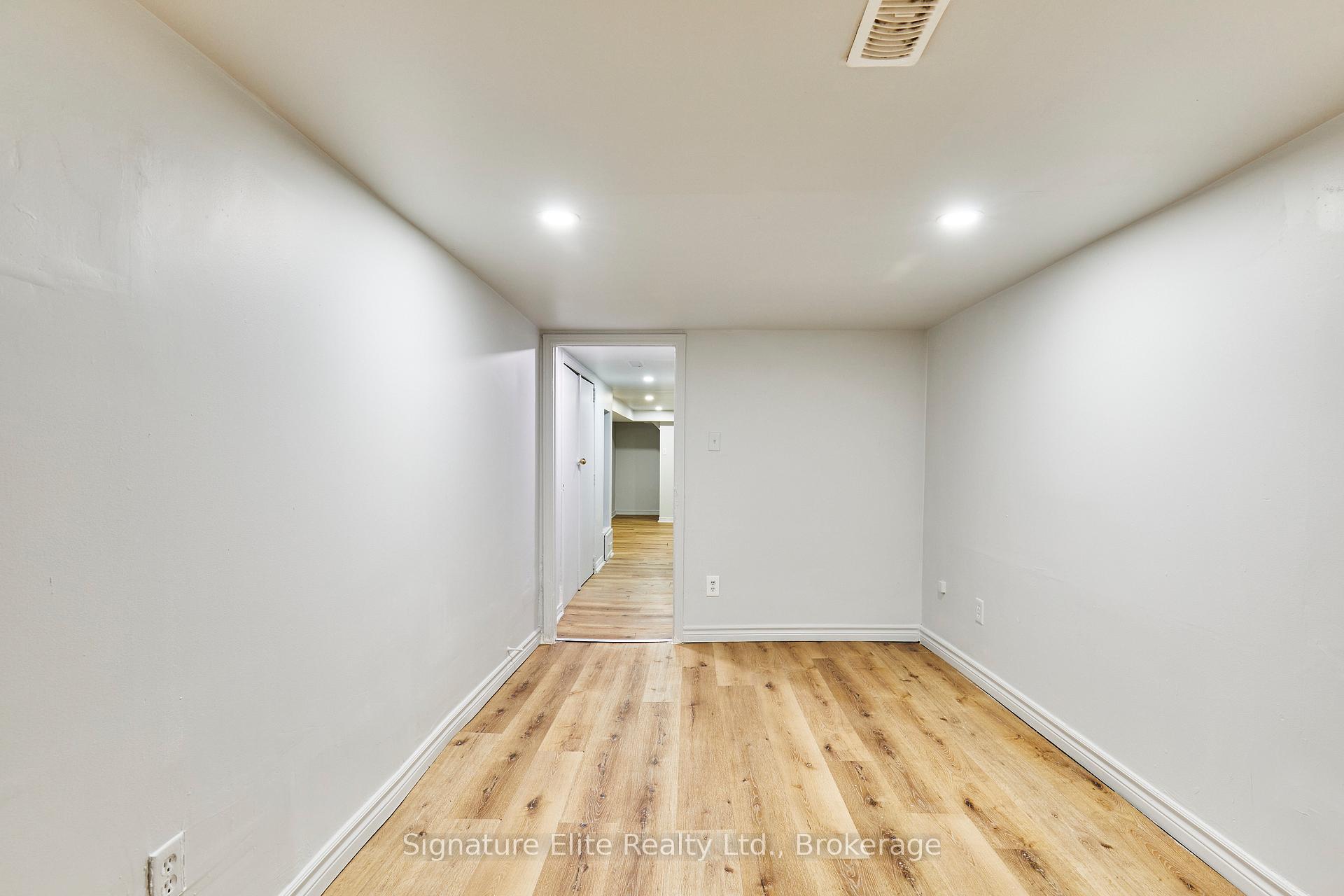 Photo 27 of 363 Barton Street E, Hamilton, Landsdale — HOMEH