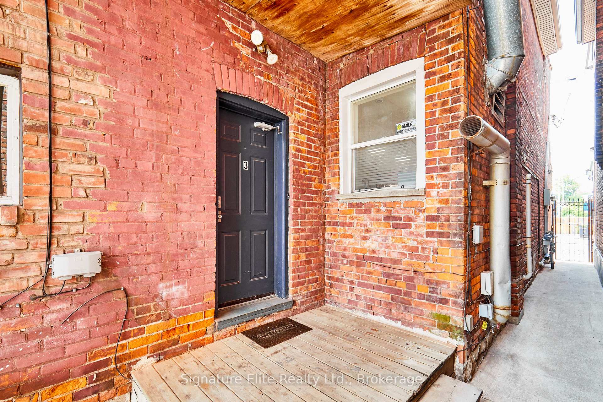 Photo 29 of 363 Barton Street E, Hamilton, Landsdale — HOMEH