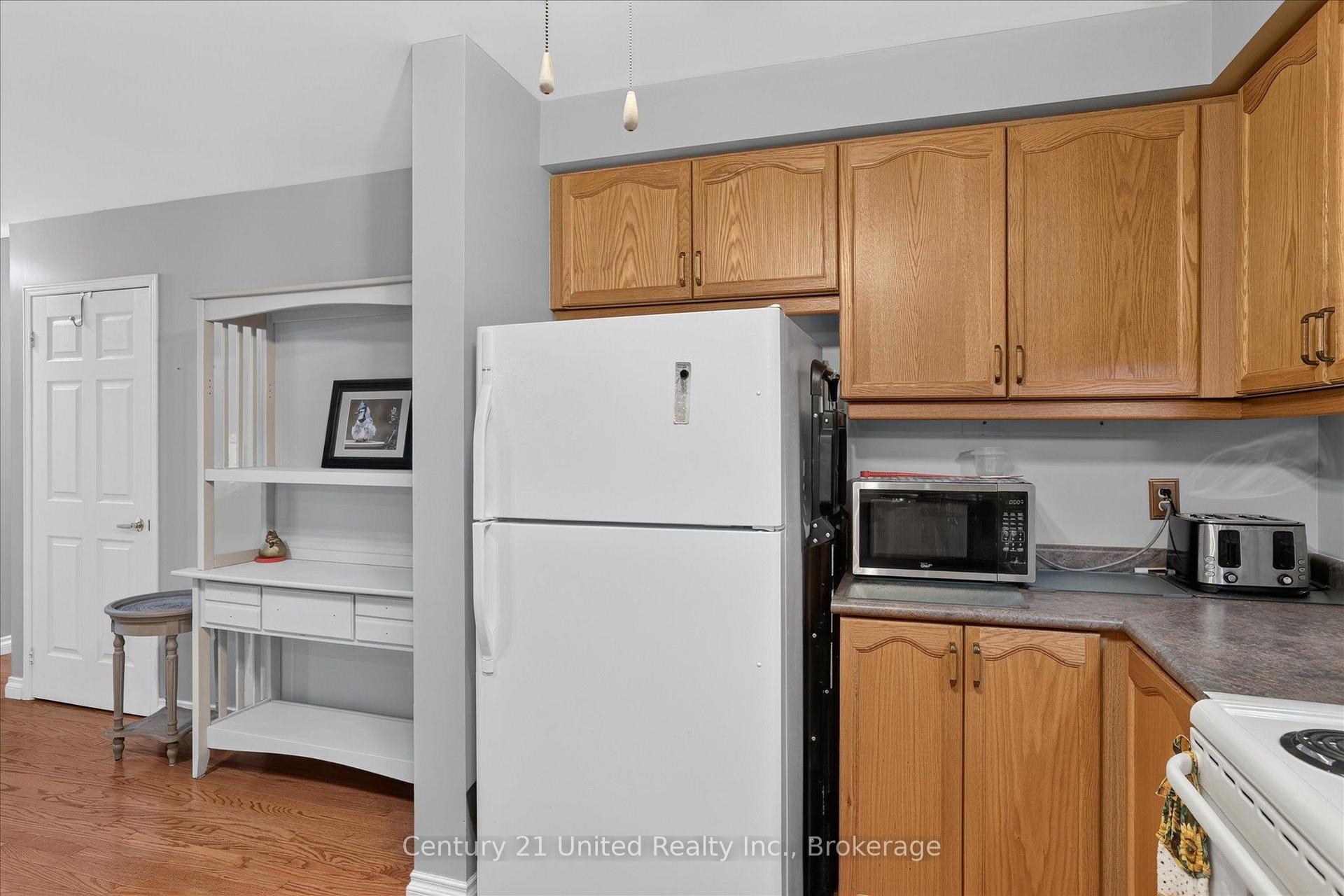 Photo 12 of 1392 Lillico Crescent, Peterborough, Monaghan Ward 2 — HOMEH