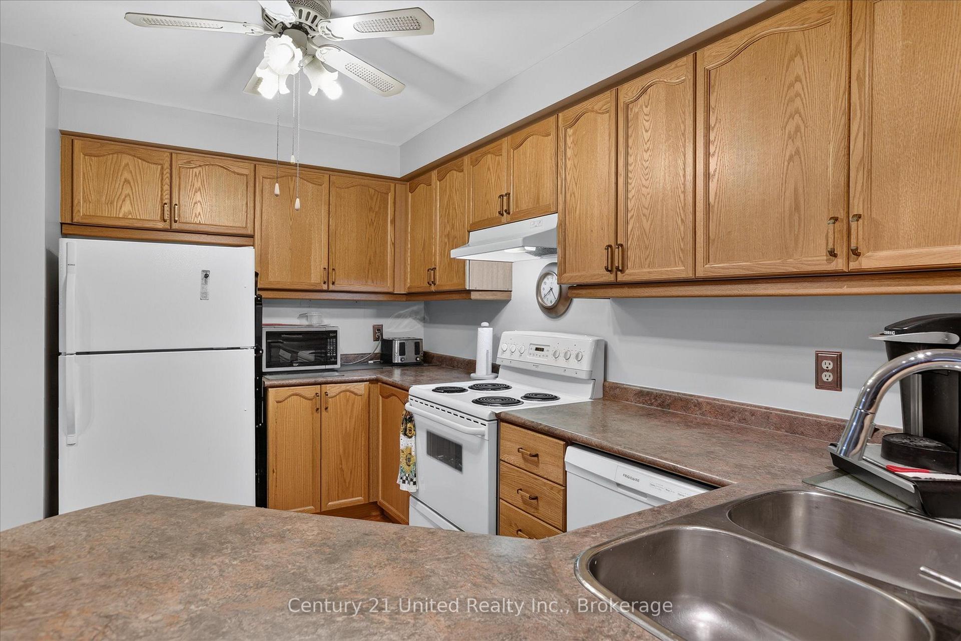 Photo 14 of 1392 Lillico Crescent, Peterborough, Monaghan Ward 2 — HOMEH