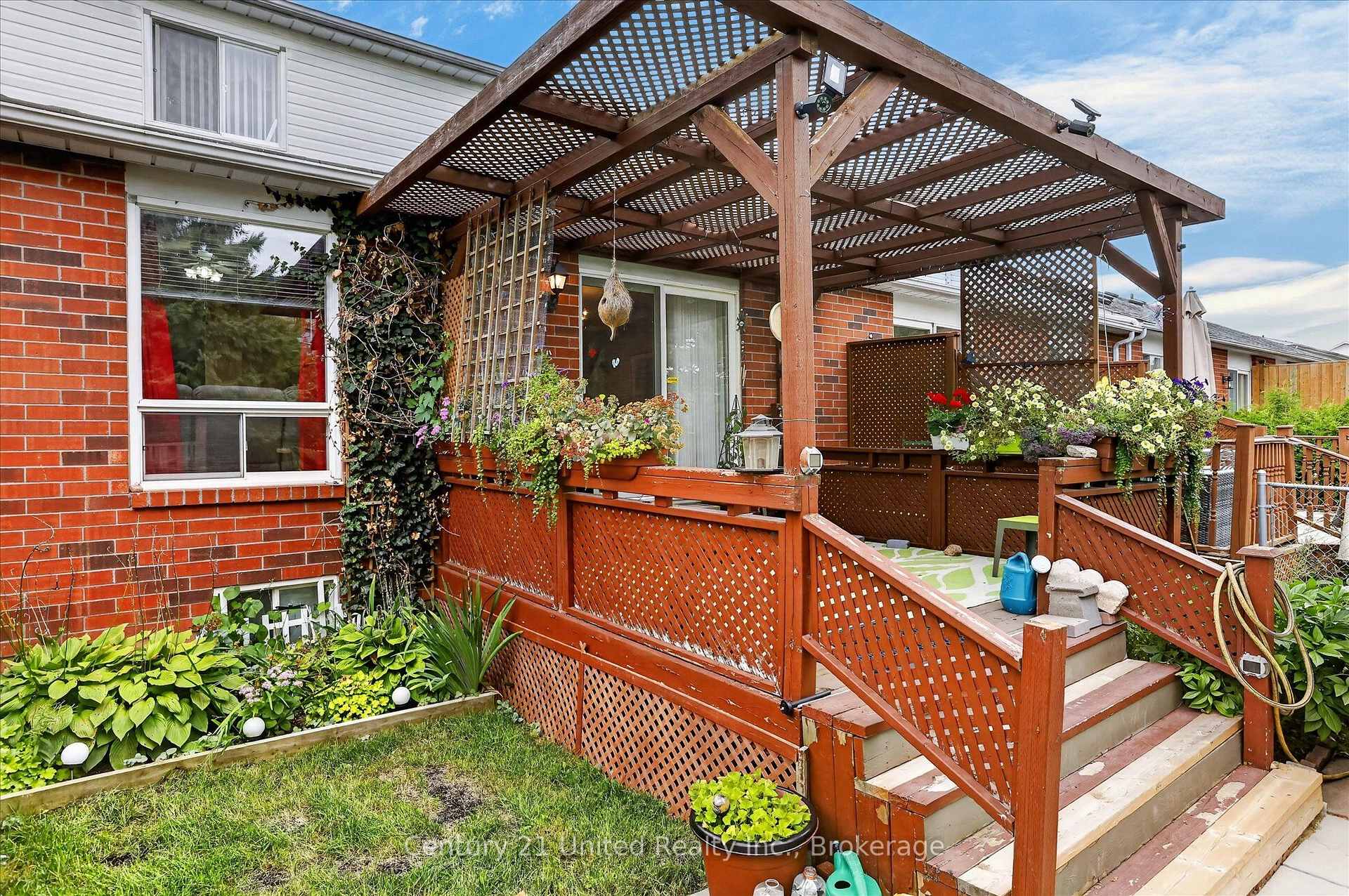Photo 35 of 1392 Lillico Crescent, Peterborough, Monaghan Ward 2 — HOMEH
