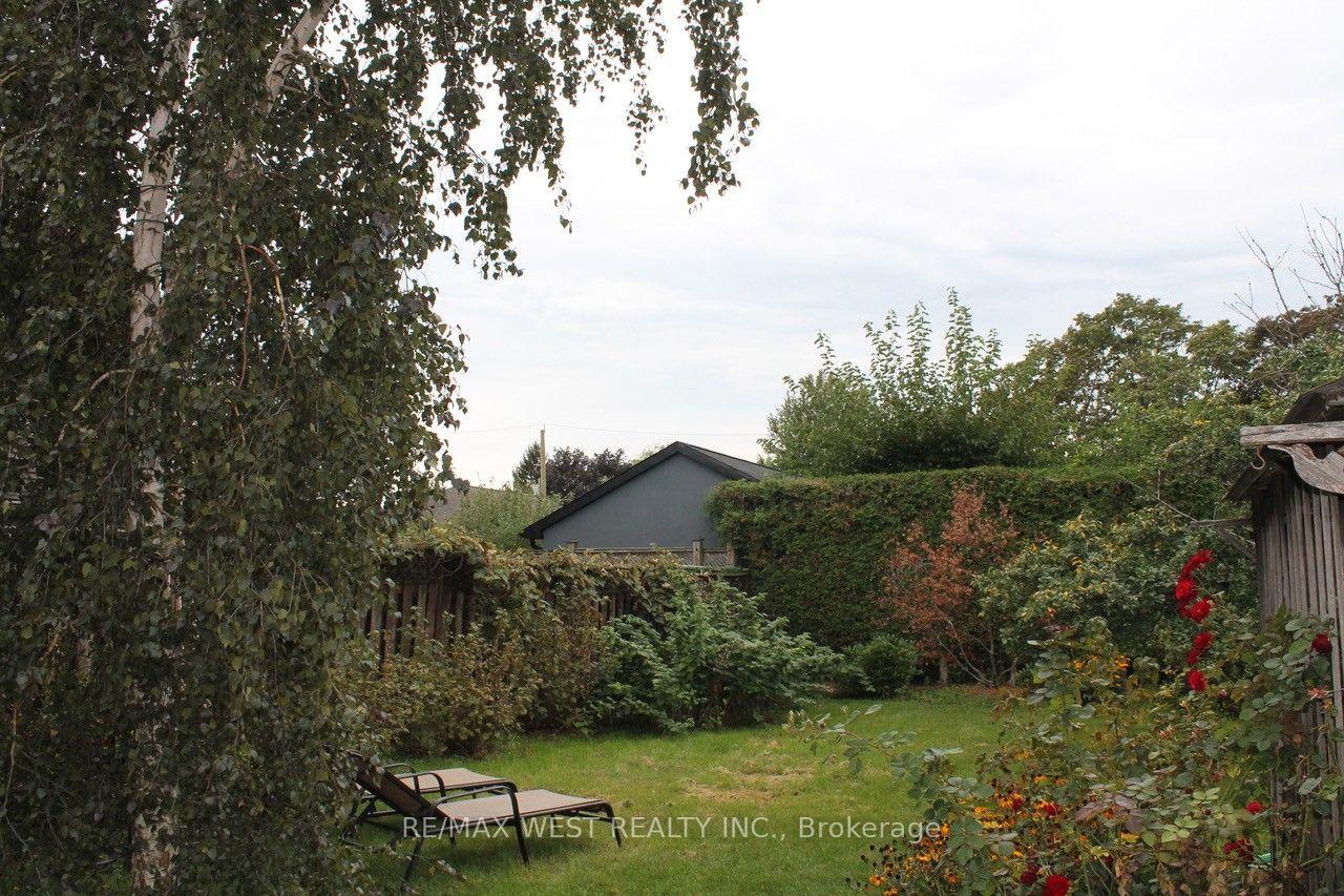 Photo 31 of Unit Main, 14 Treeview Drive, Etobicoke, Alderwood — HOMEH