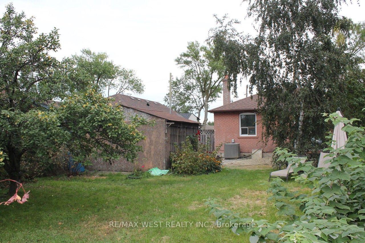 Photo 33 of Unit Main, 14 Treeview Drive, Etobicoke, Alderwood — HOMEH