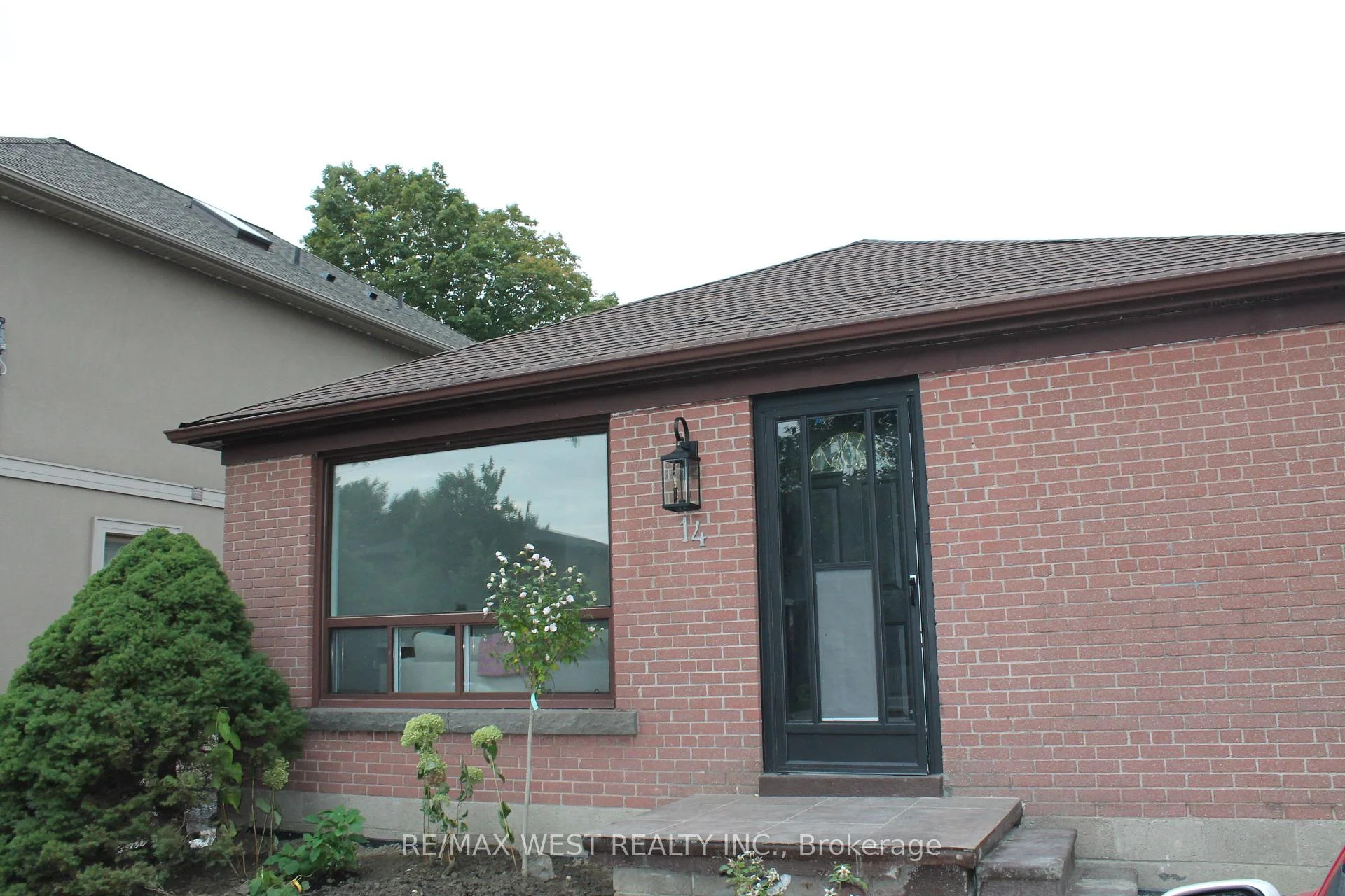 Photo 24 of Unit Main, 14 Treeview Drive, Etobicoke, Alderwood — HOMEH