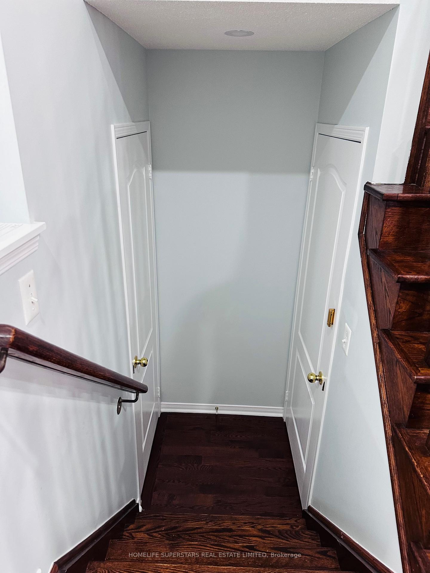 Photo 6 of 122 Hollingsworth Circle, Brampton, Fletcher's Meadow — HOMEH