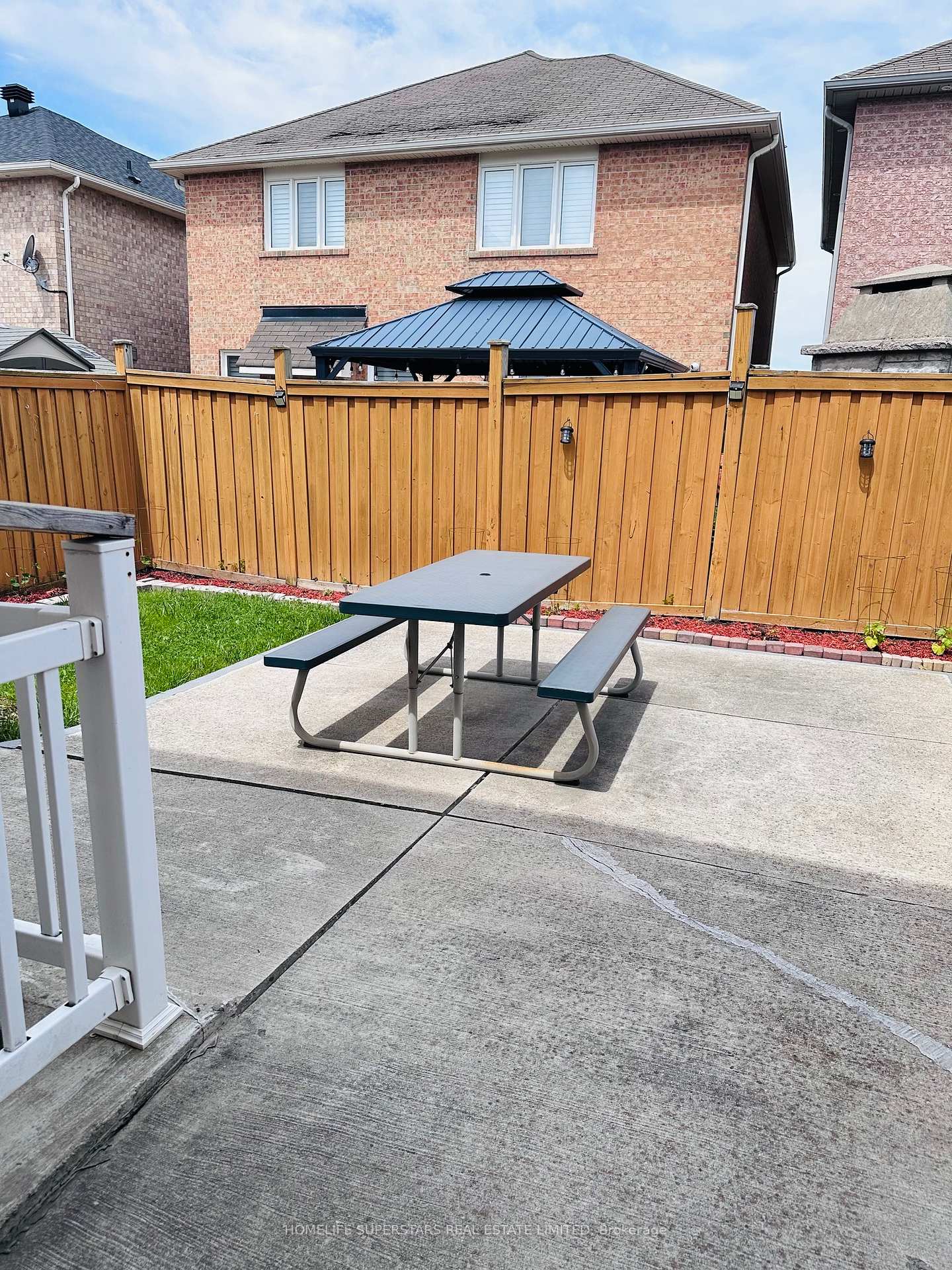 Photo 9 of 122 Hollingsworth Circle, Brampton, Fletcher's Meadow — HOMEH