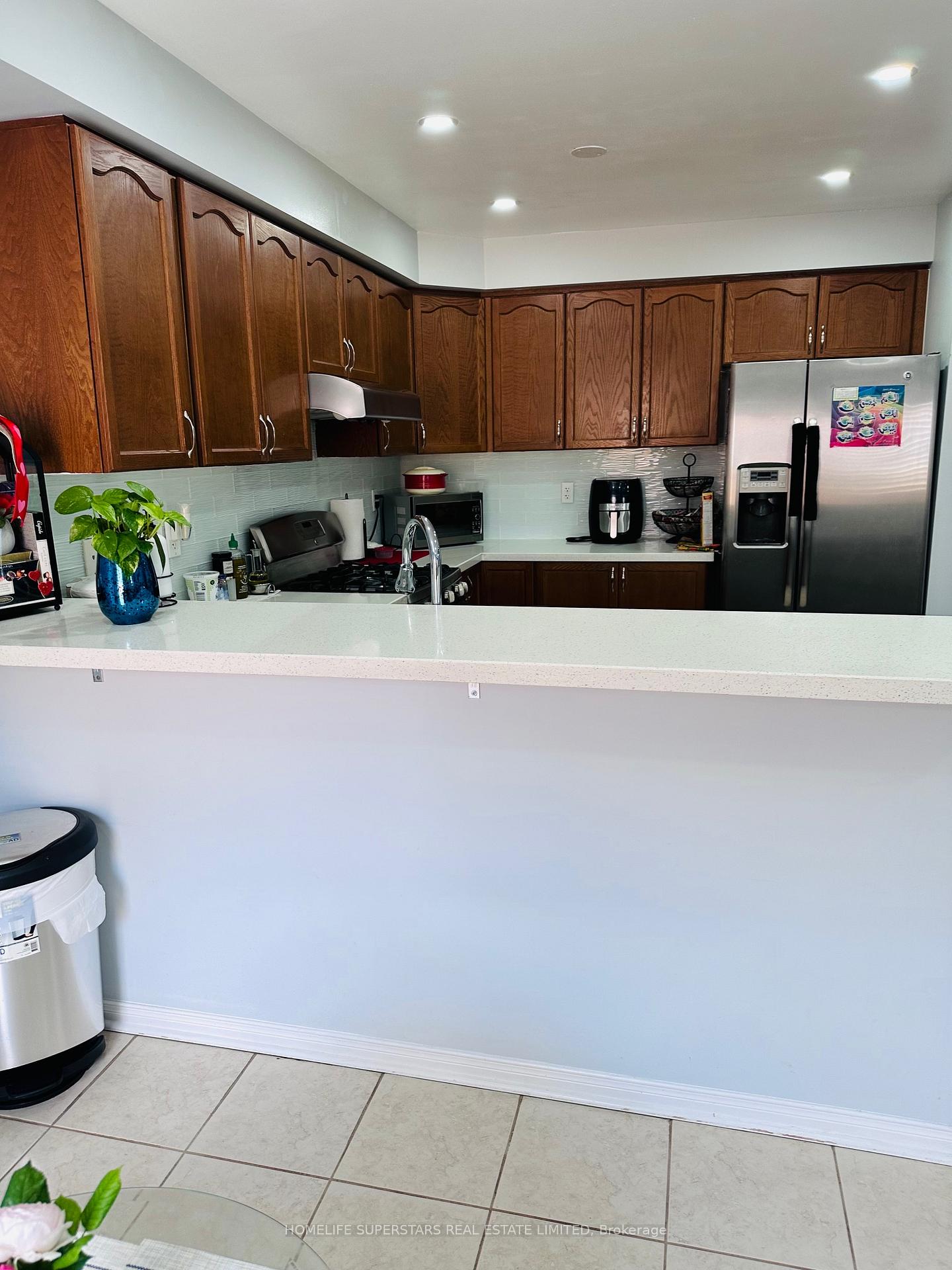 Photo 12 of 122 Hollingsworth Circle, Brampton, Fletcher's Meadow — HOMEH