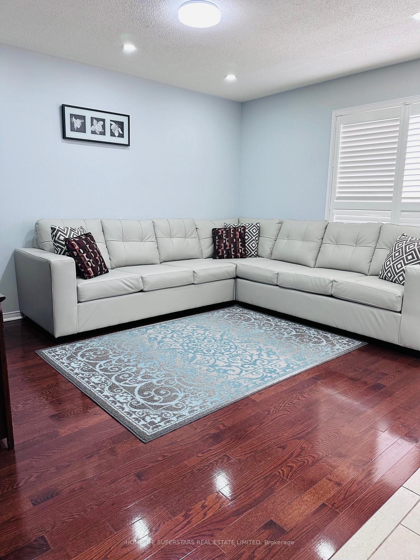Photo 15 of 122 Hollingsworth Circle, Brampton, Fletcher's Meadow — HOMEH