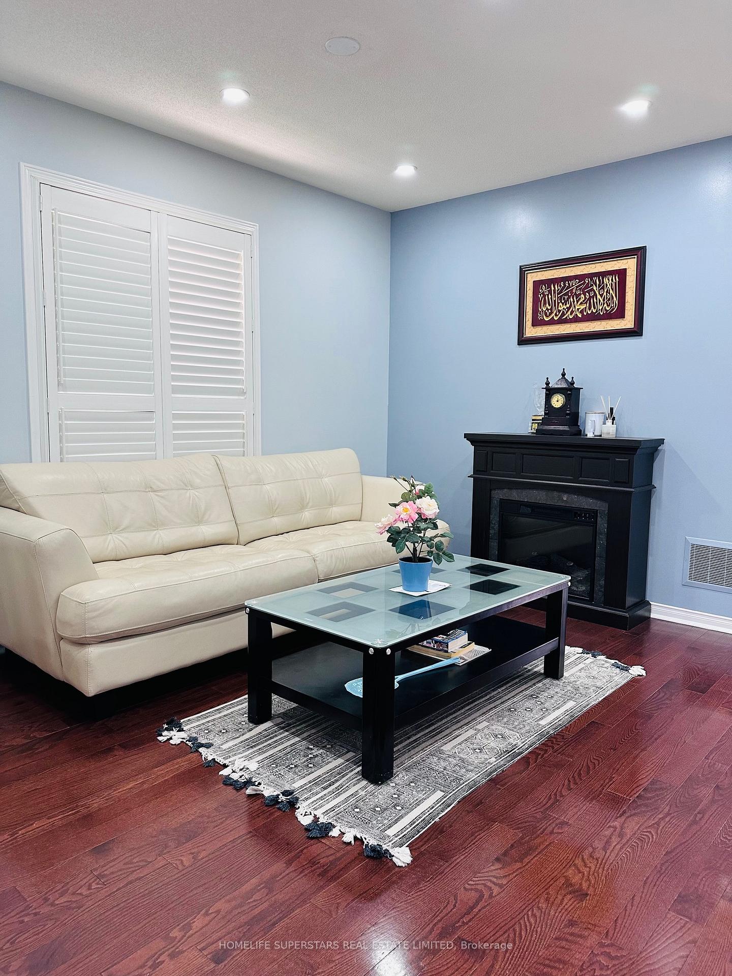 Photo 16 of 122 Hollingsworth Circle, Brampton, Fletcher's Meadow — HOMEH