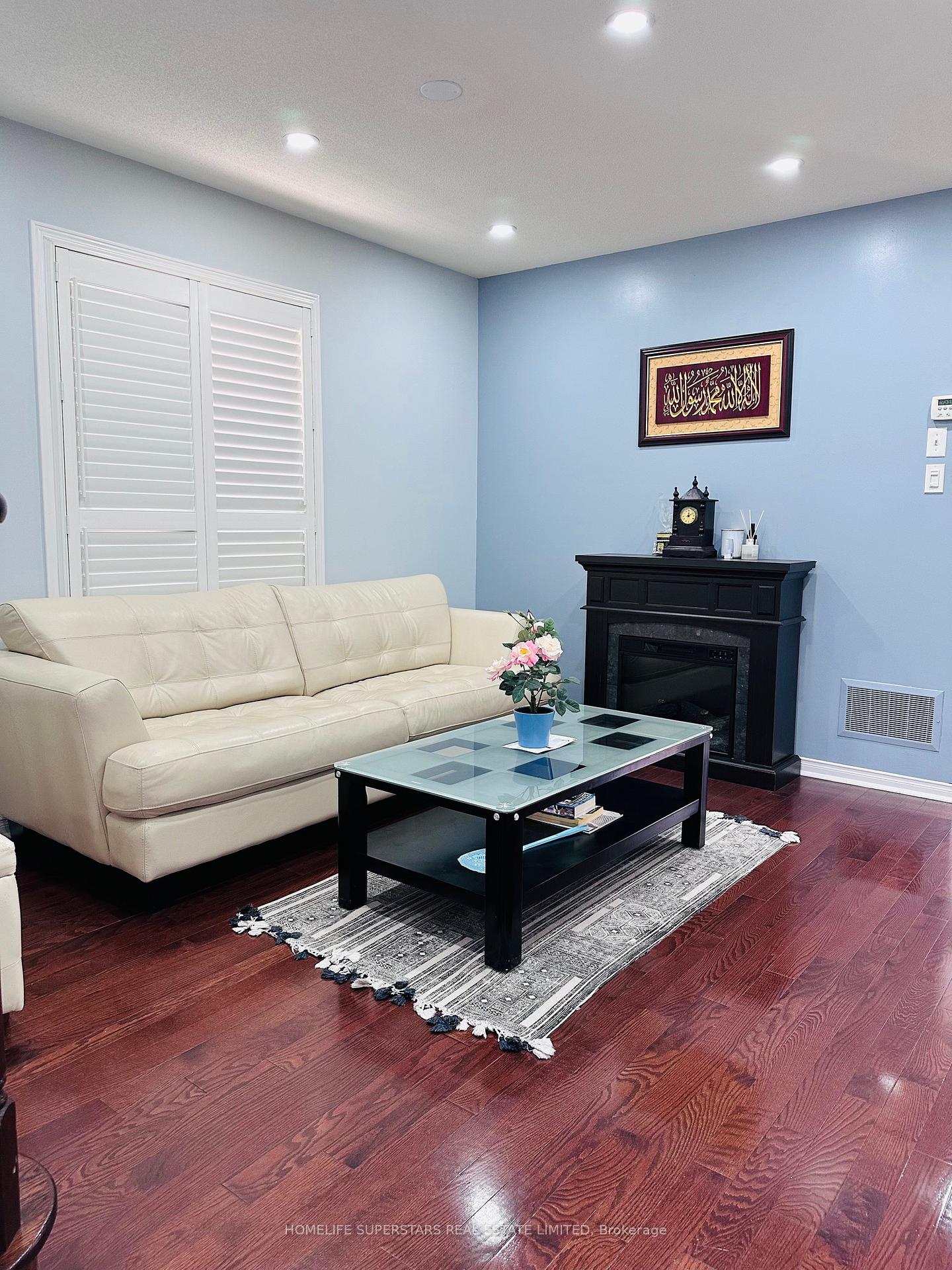 Photo 17 of 122 Hollingsworth Circle, Brampton, Fletcher's Meadow — HOMEH