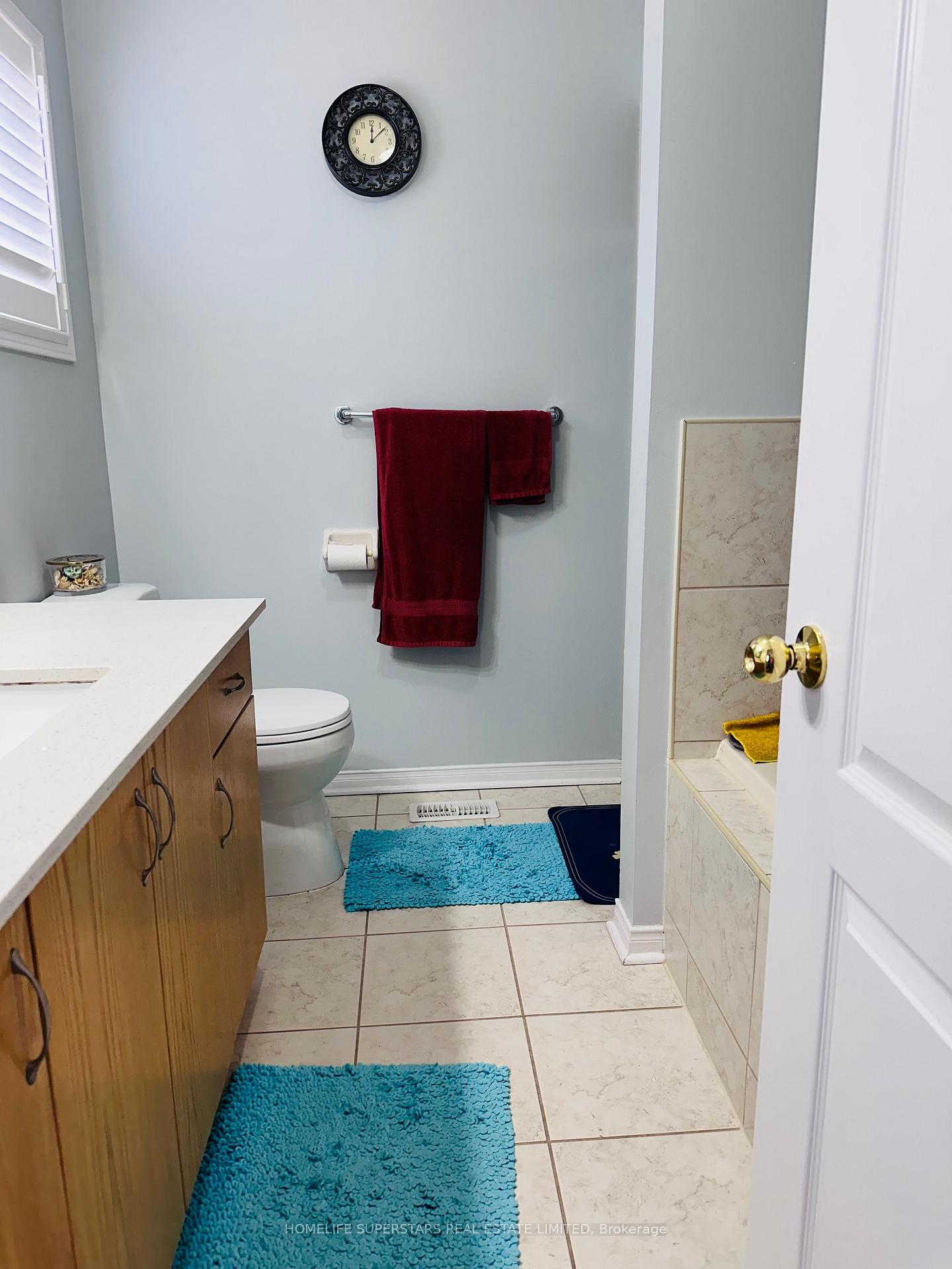 Photo 21 of 122 Hollingsworth Circle, Brampton, Fletcher's Meadow — HOMEH