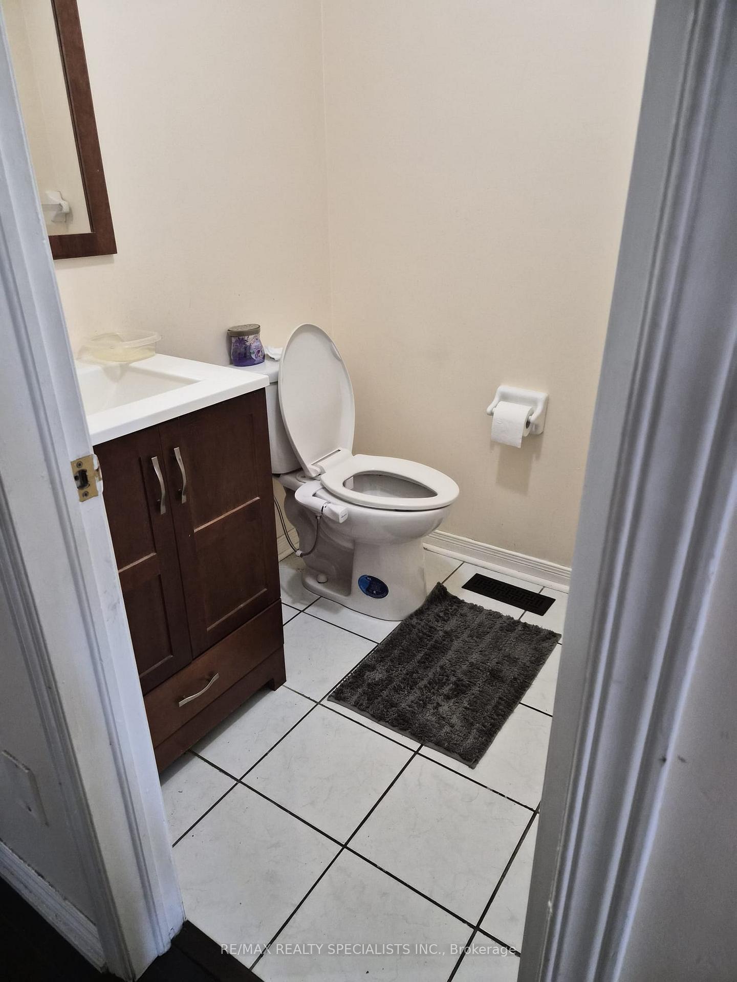 Photo 8 of 22 Streamside Lane, Brampton, Sandringham-Wellington — HOMEH