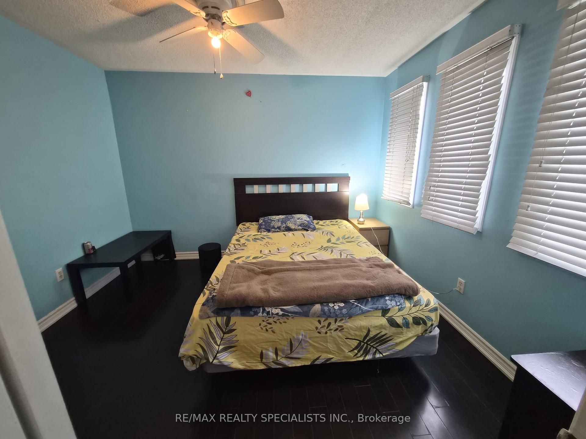 Photo 18 of 22 Streamside Lane, Brampton, Sandringham-Wellington — HOMEH