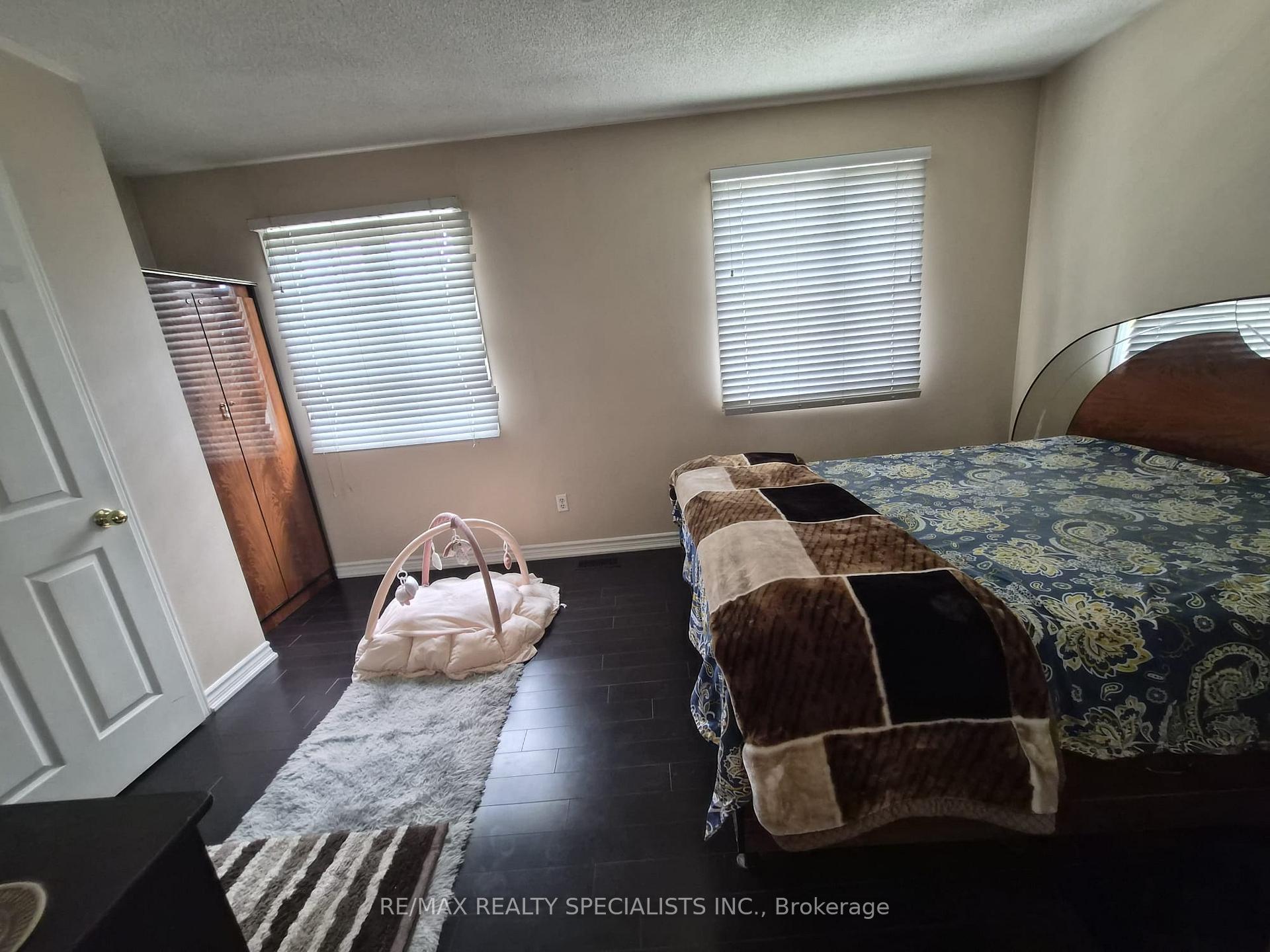 Photo 19 of 22 Streamside Lane, Brampton, Sandringham-Wellington — HOMEH