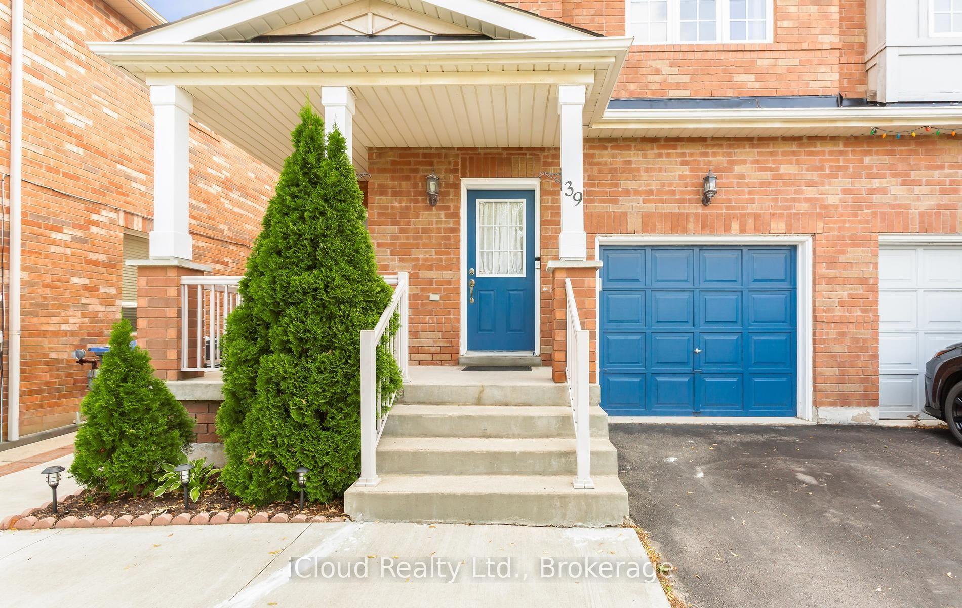 Photo 4 of 39 Flurry Circle, Brampton, Credit Valley — HOMEH