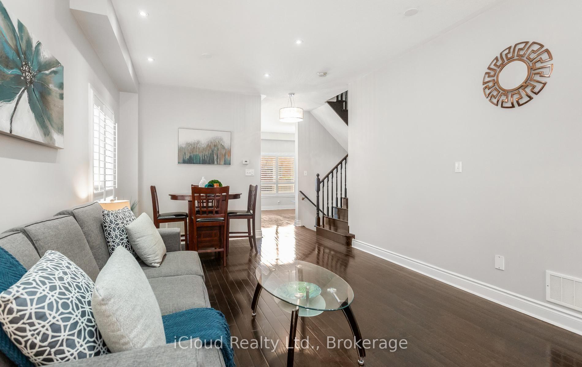 Photo 6 of 39 Flurry Circle, Brampton, Credit Valley — HOMEH