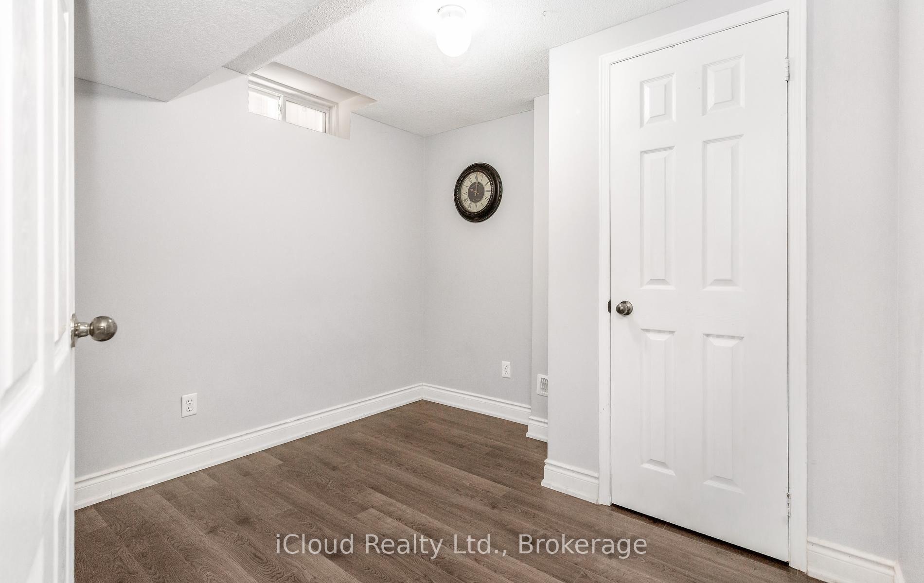 Photo 29 of 39 Flurry Circle, Brampton, Credit Valley — HOMEH
