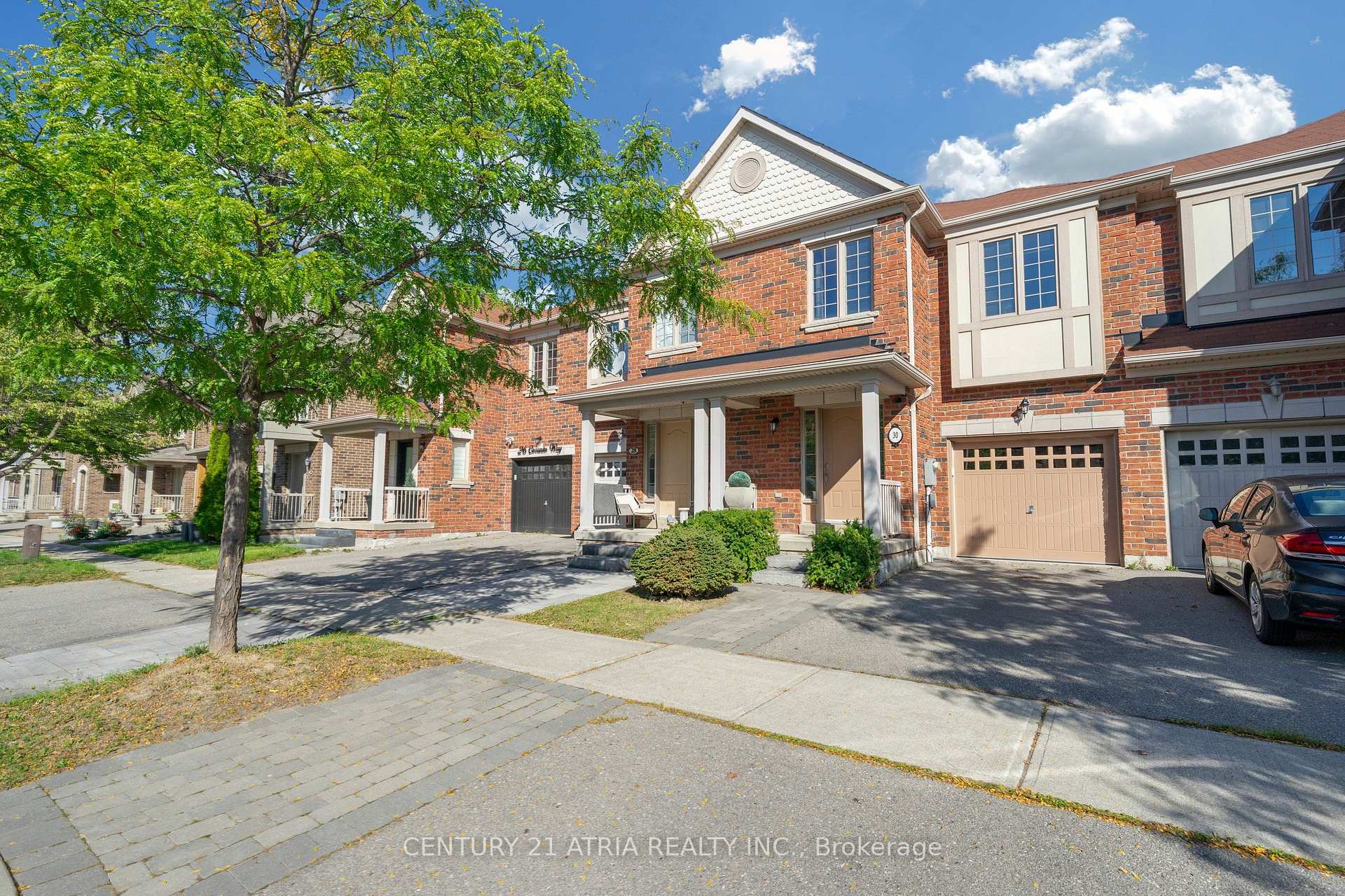 Photo 2 of 30 Coranto Way, Vaughan, Vellore Village — HOMEH