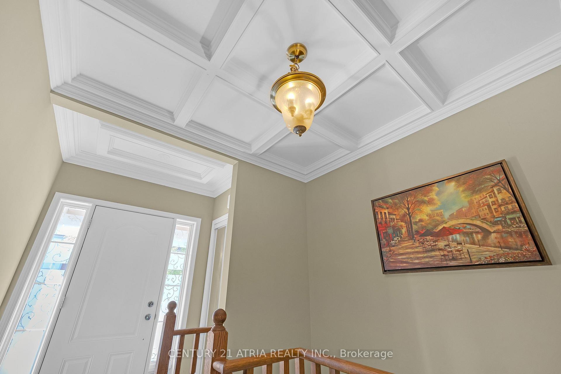 Photo 7 of 30 Coranto Way, Vaughan, Vellore Village — HOMEH