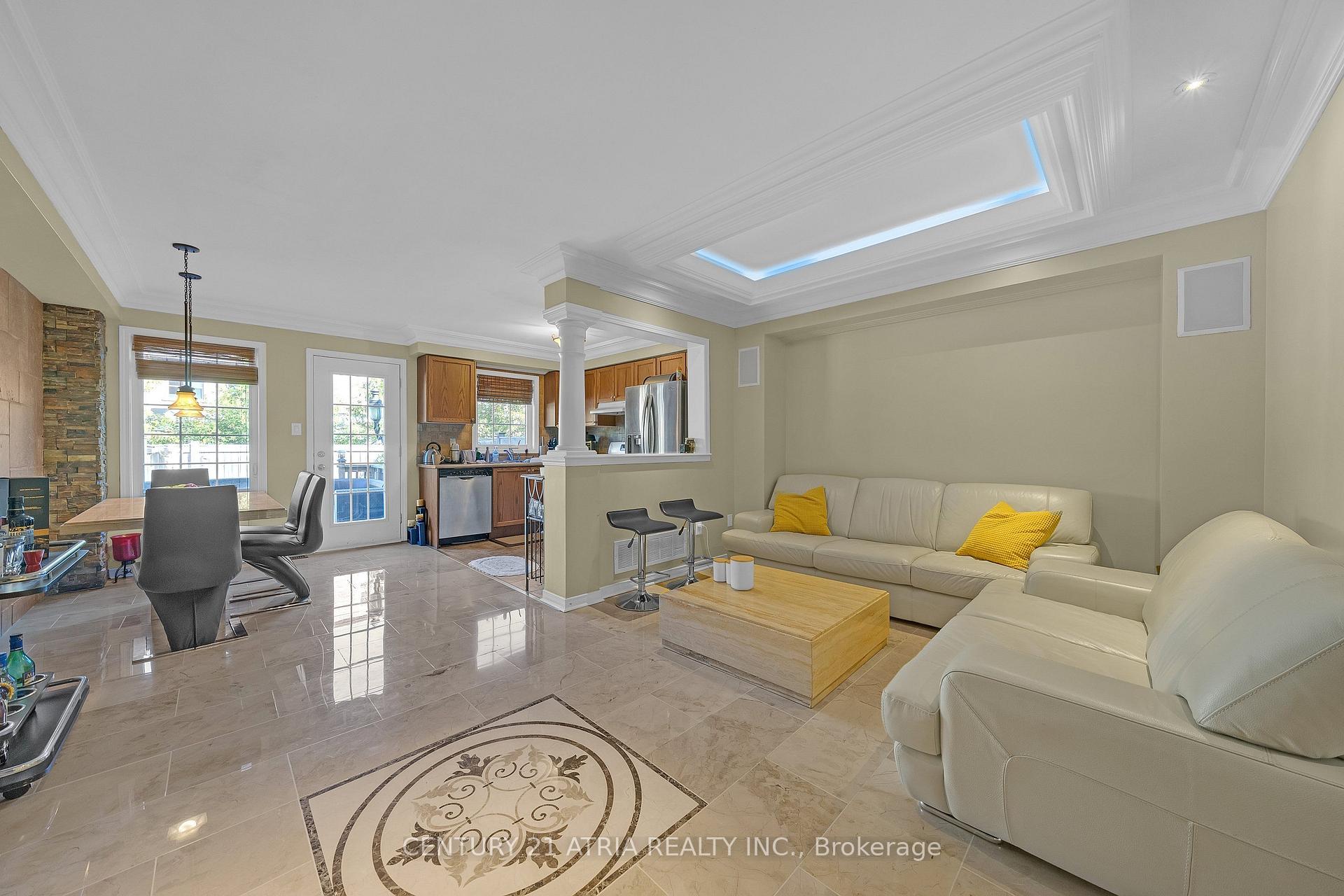 Photo 11 of 30 Coranto Way, Vaughan, Vellore Village — HOMEH