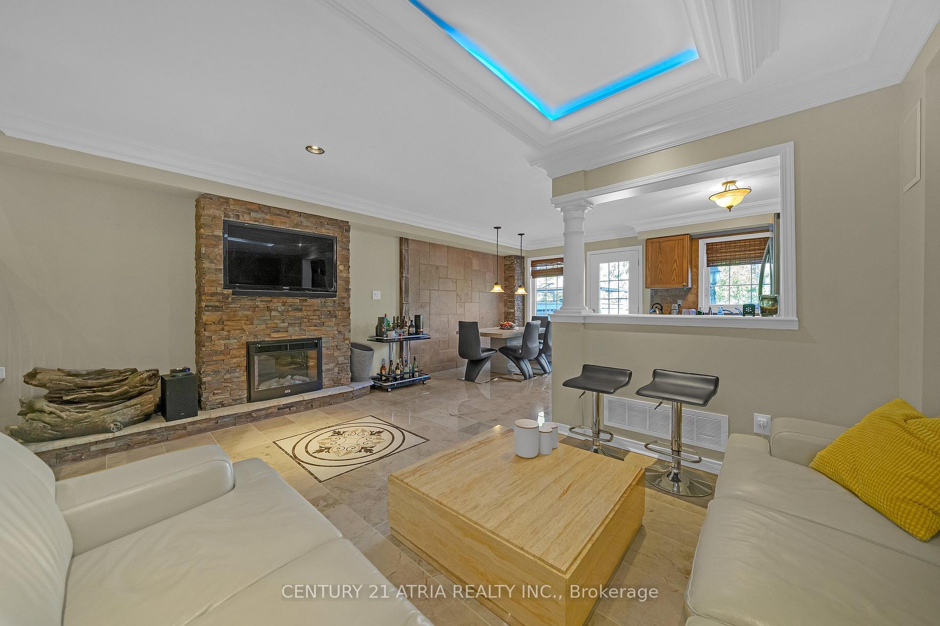 Photo 14 of 30 Coranto Way, Vaughan, Vellore Village — HOMEH