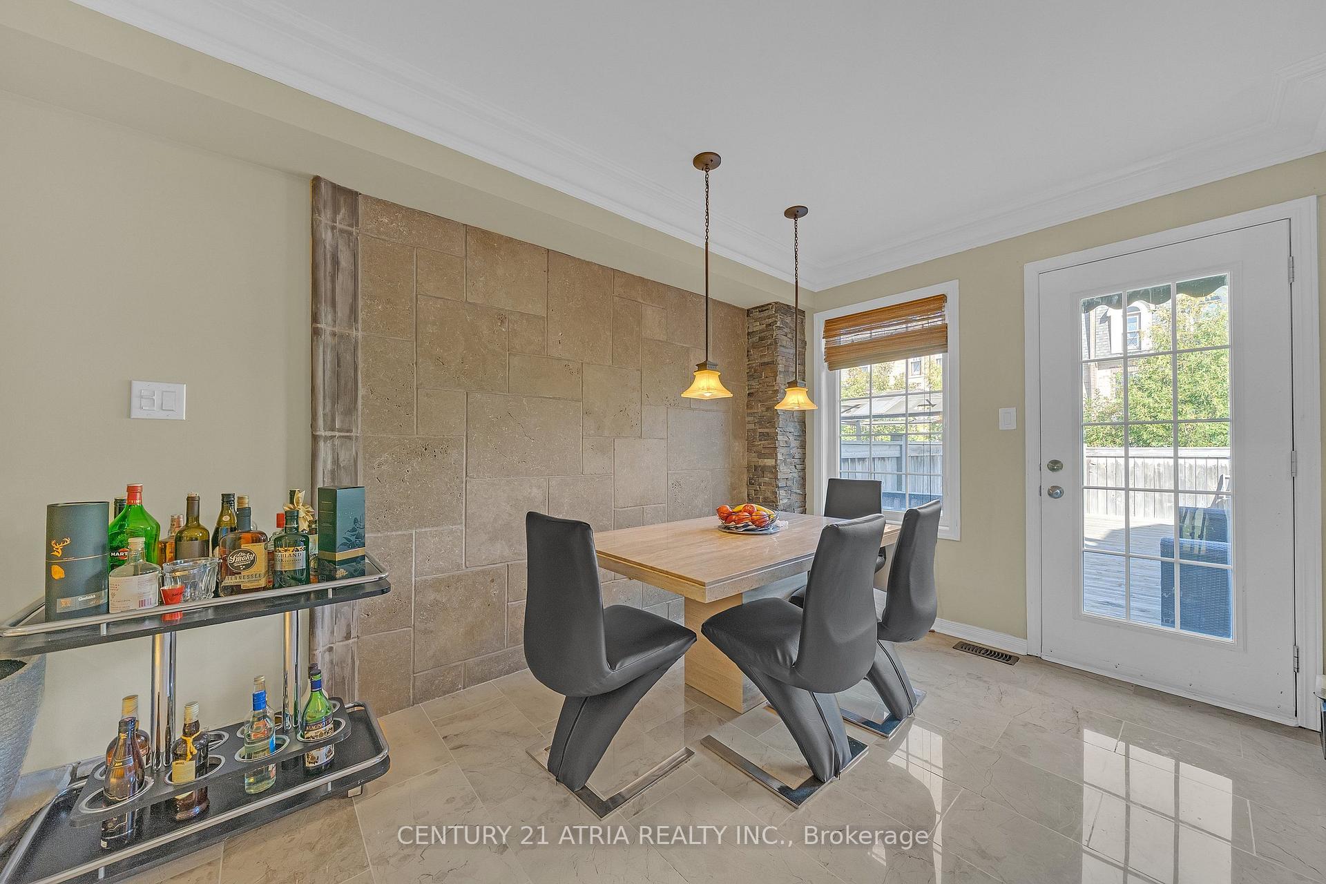 Photo 17 of 30 Coranto Way, Vaughan, Vellore Village — HOMEH